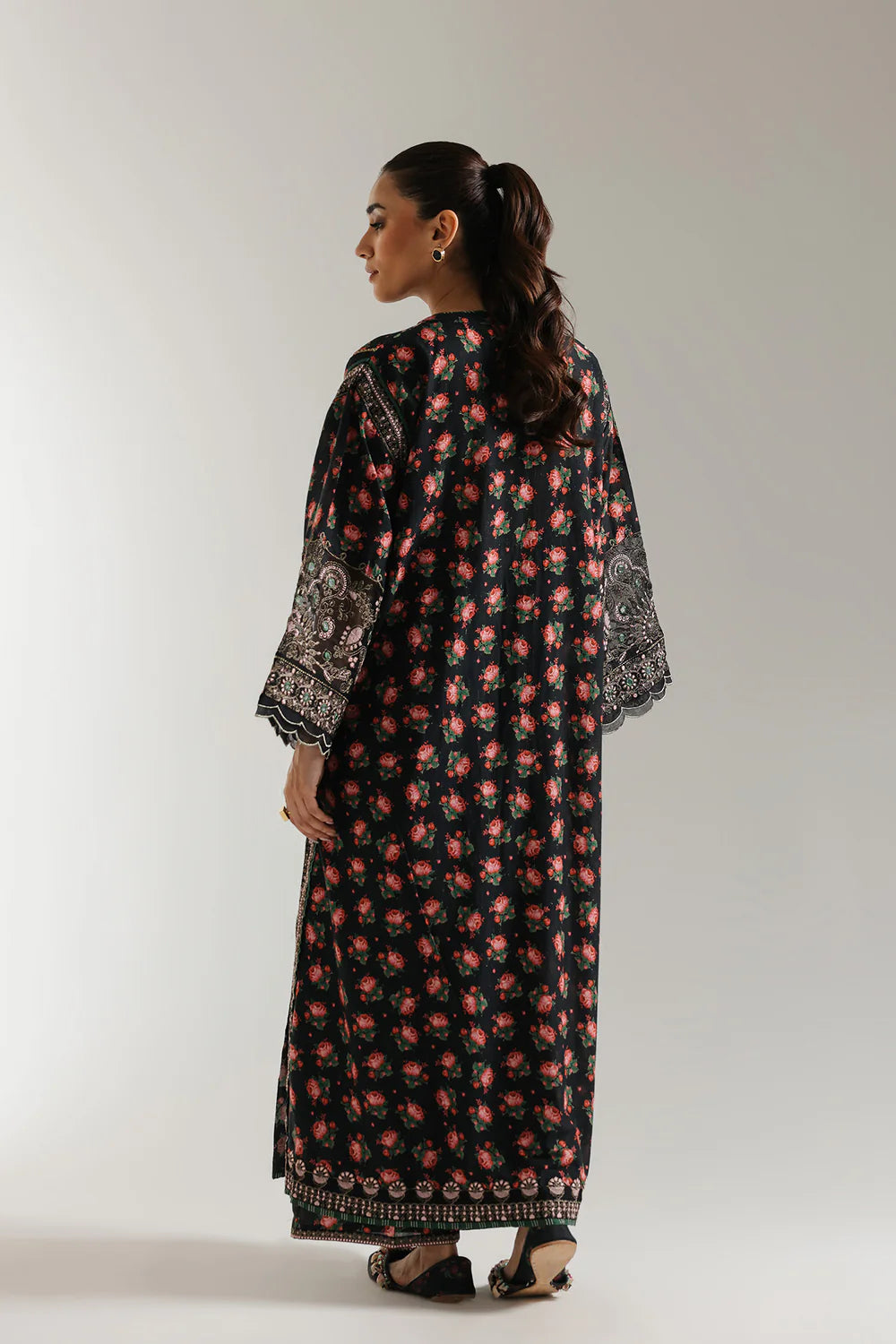 EMBROIDED COORDS