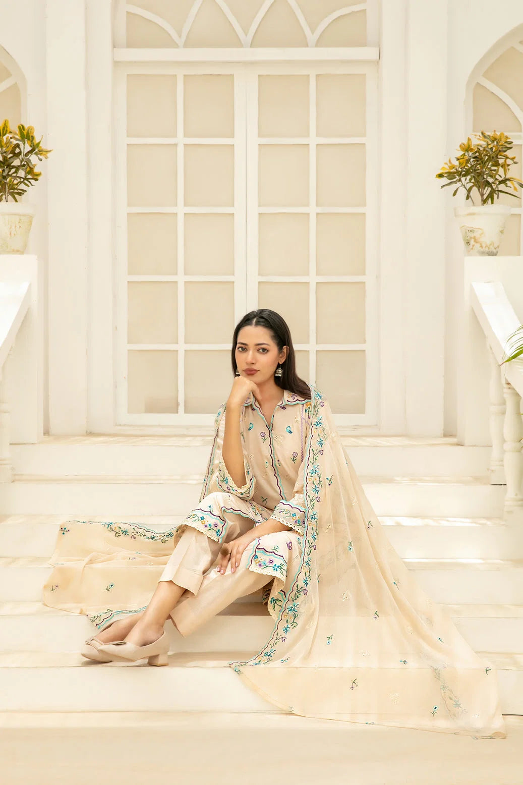 Elisol 3pcs Semi-Stitched Fancy Emb Lawn [D-4396]