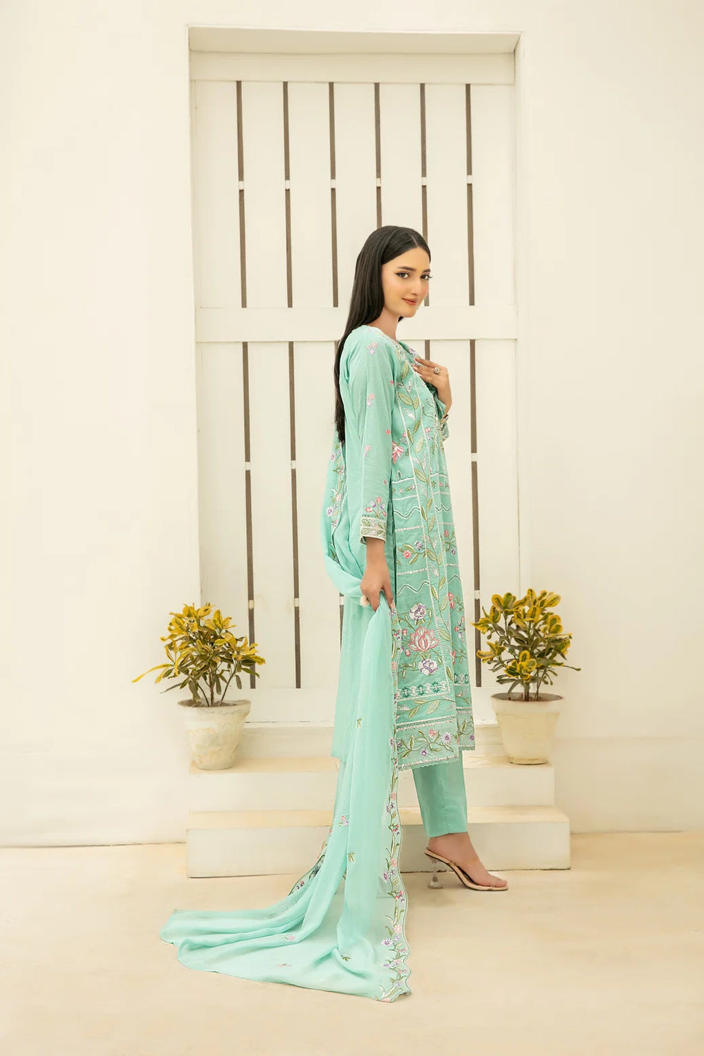 Elisol 3pcs Semi-Stitched Fancy Emb Lawn [D-4402]