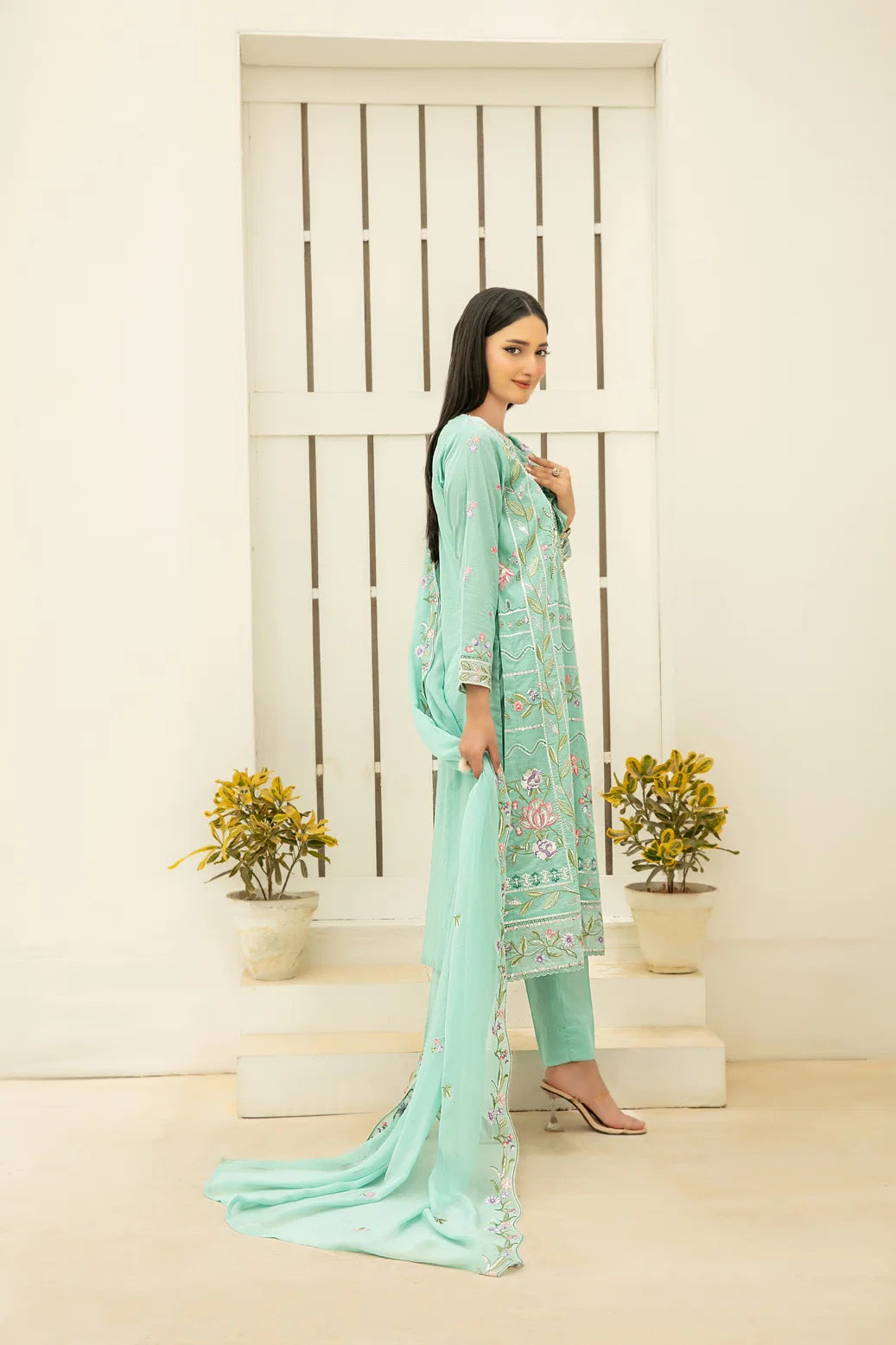 Elisol 3pcs Semi-Stitched Fancy Emb Lawn [D-4402]