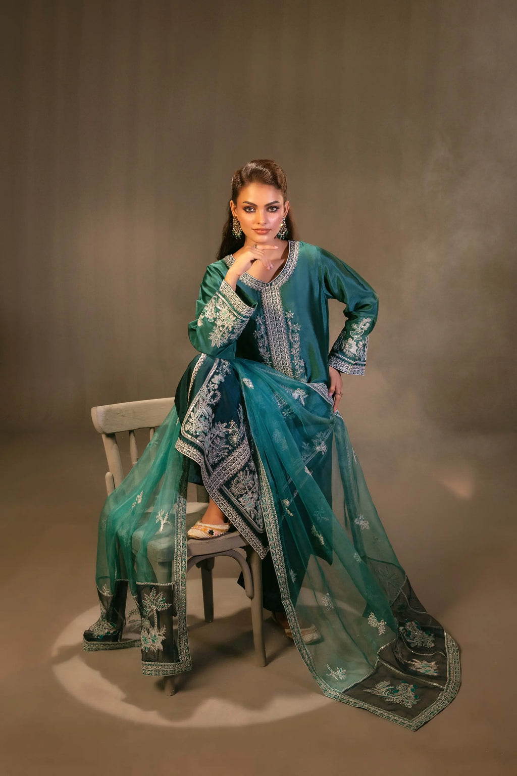 TK-098 SHEESHA SILK 3 PCs SET