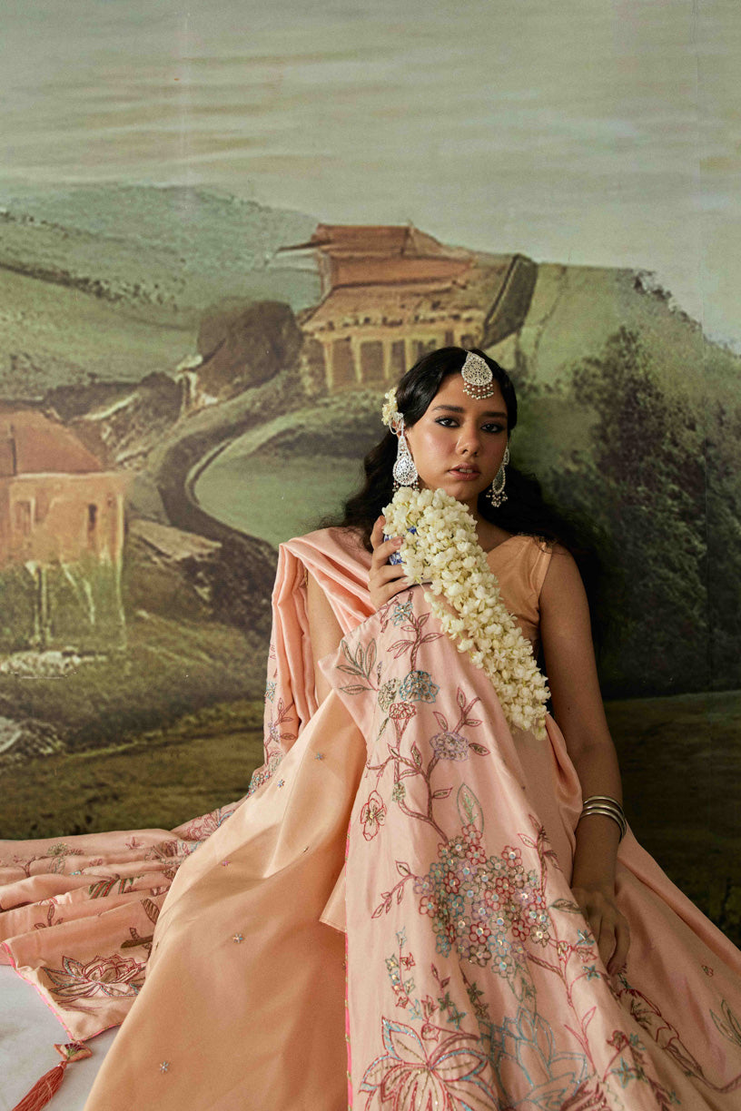 Fakhta - Handcrafted Raw Silk Shawl by Vashah - Shopping Karado