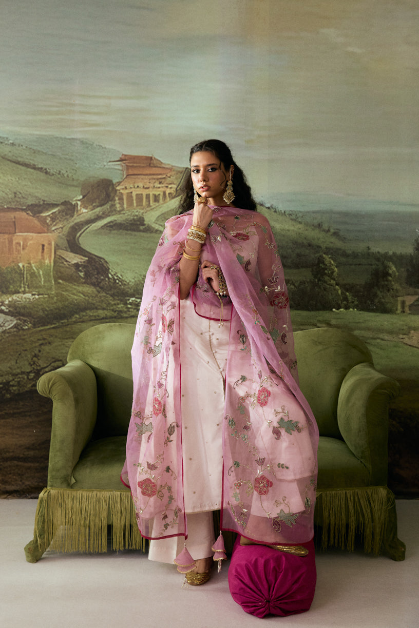 Shaam-e-Gul - Handcrafted Organza Shawl by Vashah - Shopping Karado