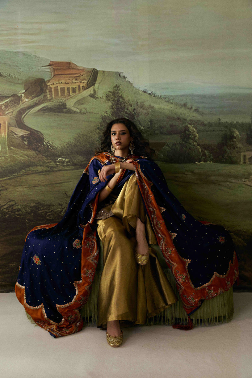Vashah Nafees - Hand Embroidered Silk Shawl - Shopping Karado