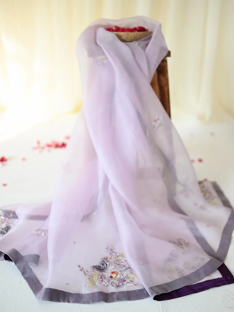 Afsaneh - Dupatta - Handcrafted Organza Shawl by Vashah - Shopping Karado