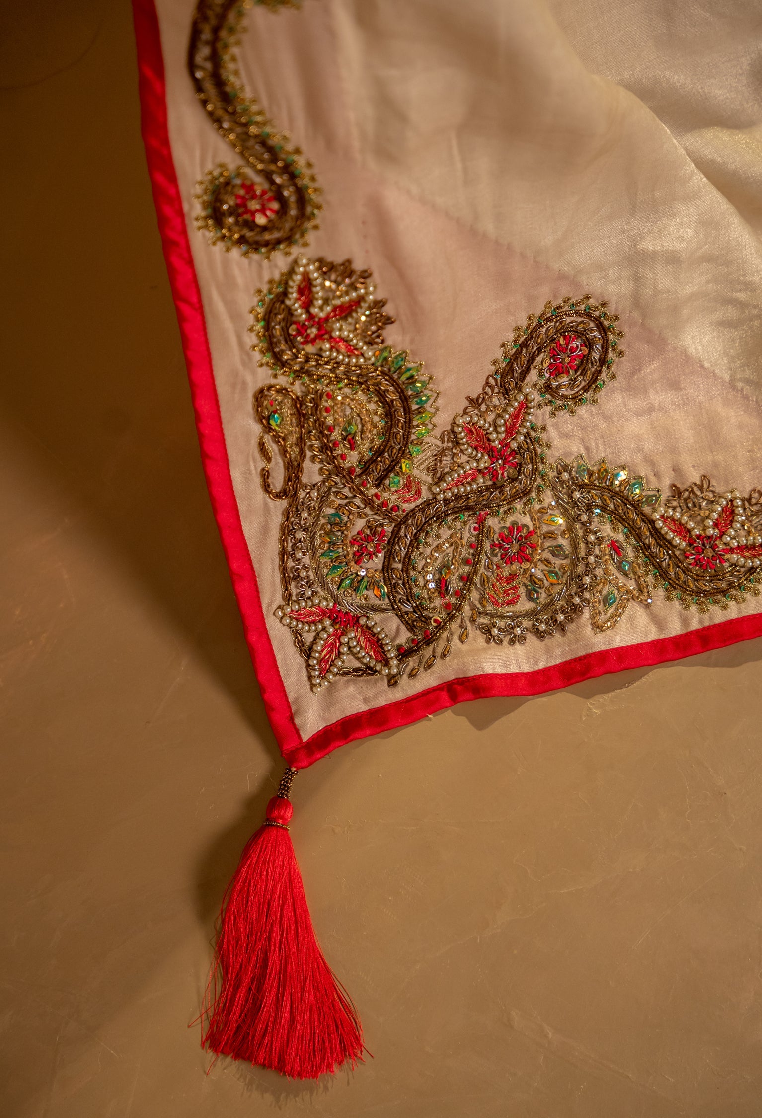 Amber Shawl Detail View - Luxury Pakistani Shawl - shoppingkarado.com