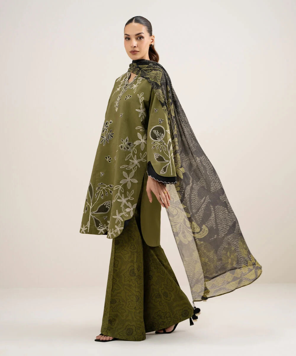 3 Piece - Embroidered Lawn Suit