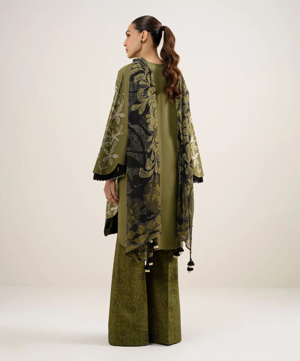 3 Piece - Embroidered Lawn Suit