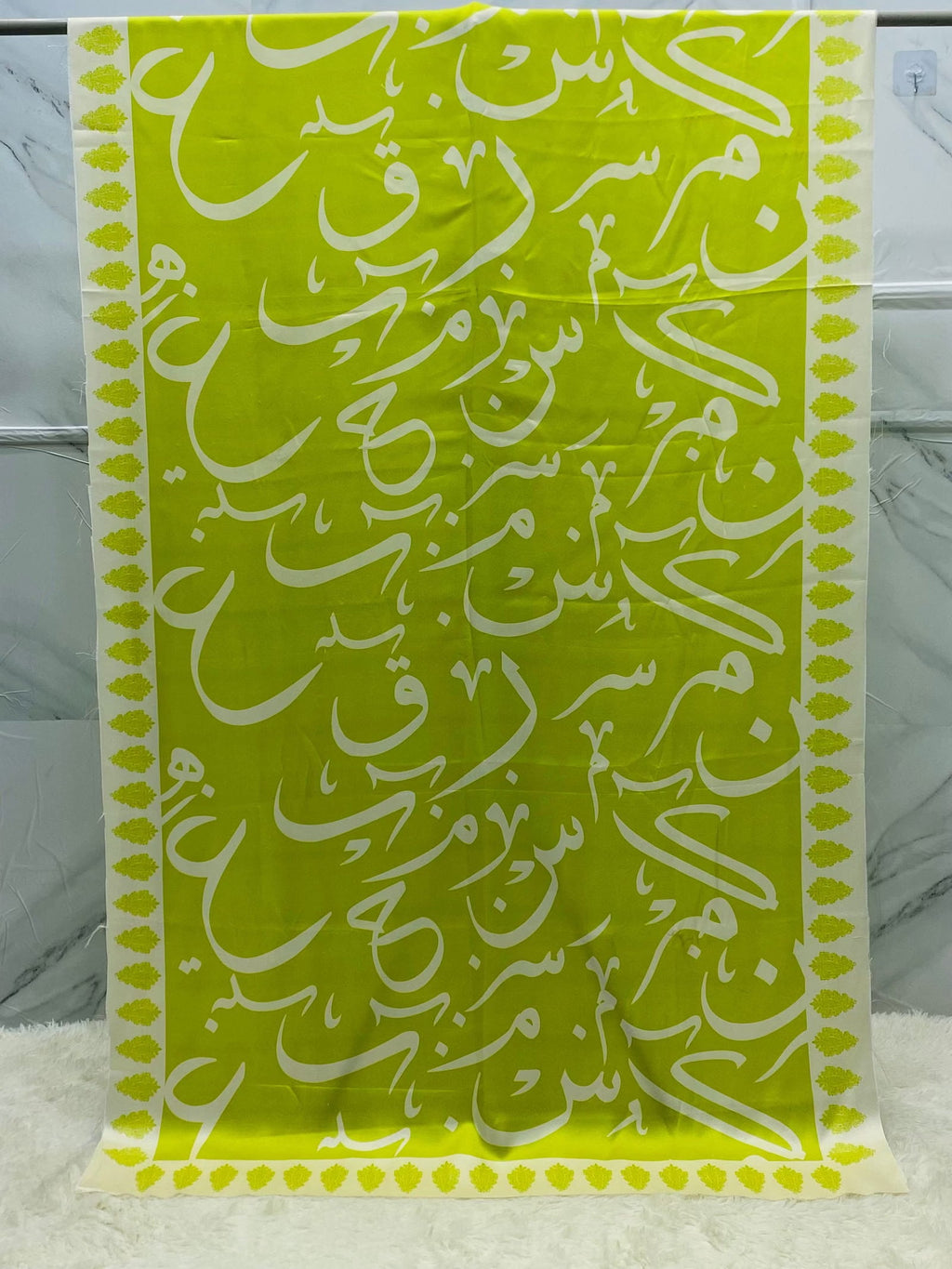 Buy Be-Qaida Odhni Black Online - Shopping Karado