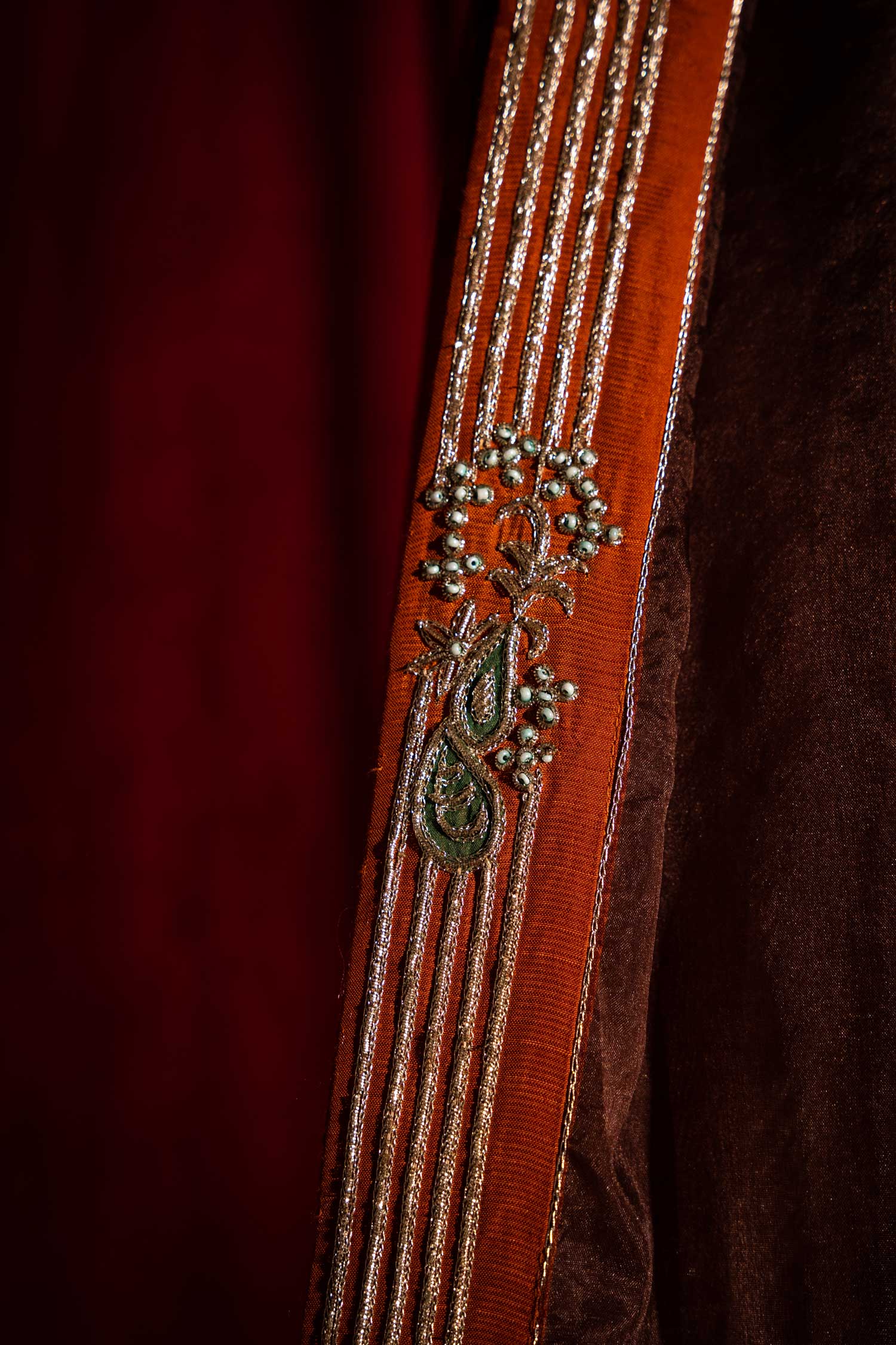 Buy Afshan Shawl Online - Vashah Handcrafted Shawl - Shopping Karado