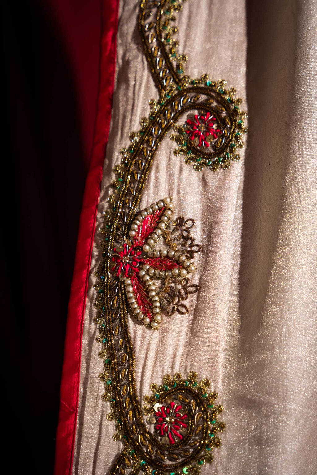 Amber Shawl - White Embroidered Luxury Shawl - Buy Online Pakistan