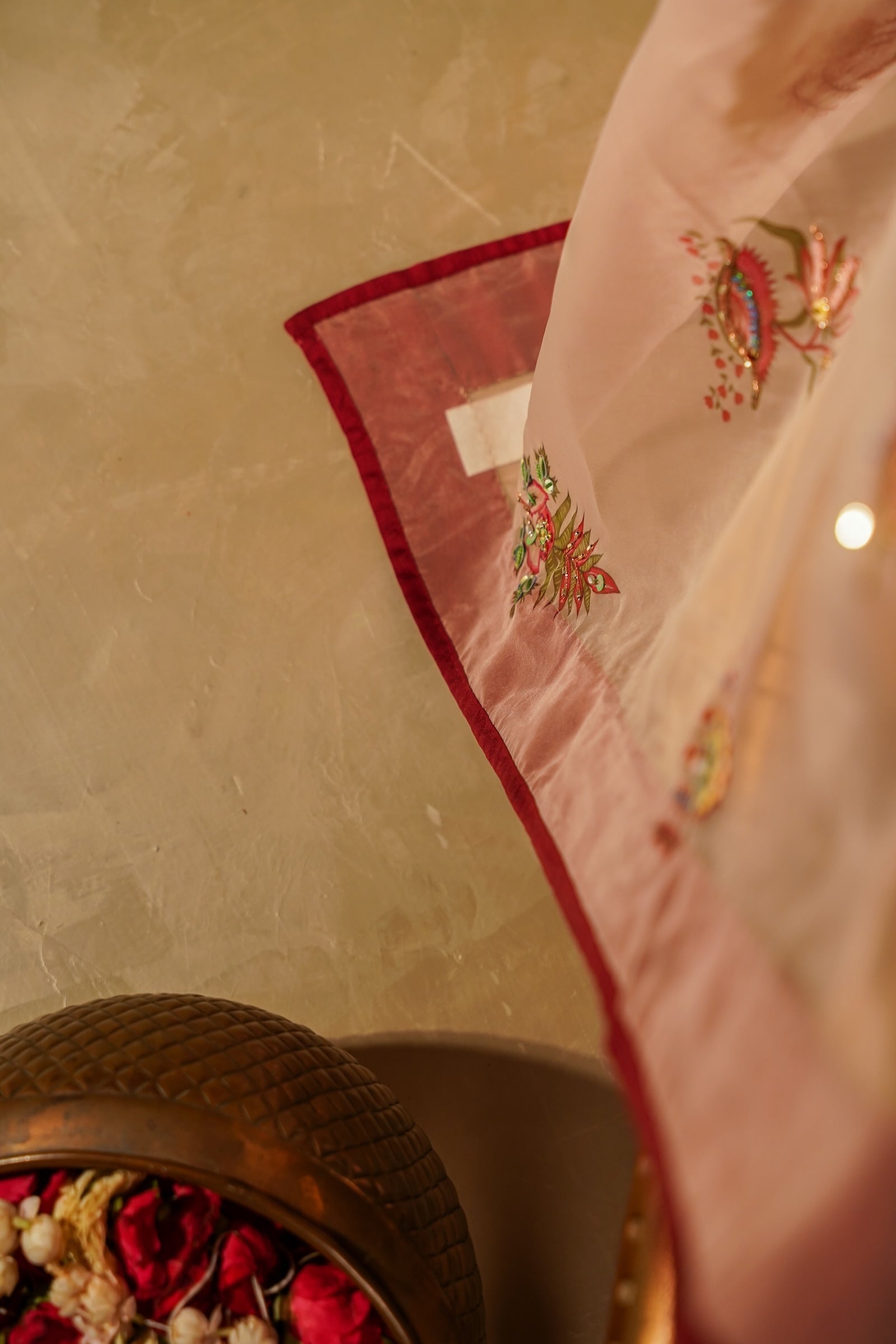 Buy Kesari Shawl Online - Vashah Handcrafted Shawl - Shopping Karado