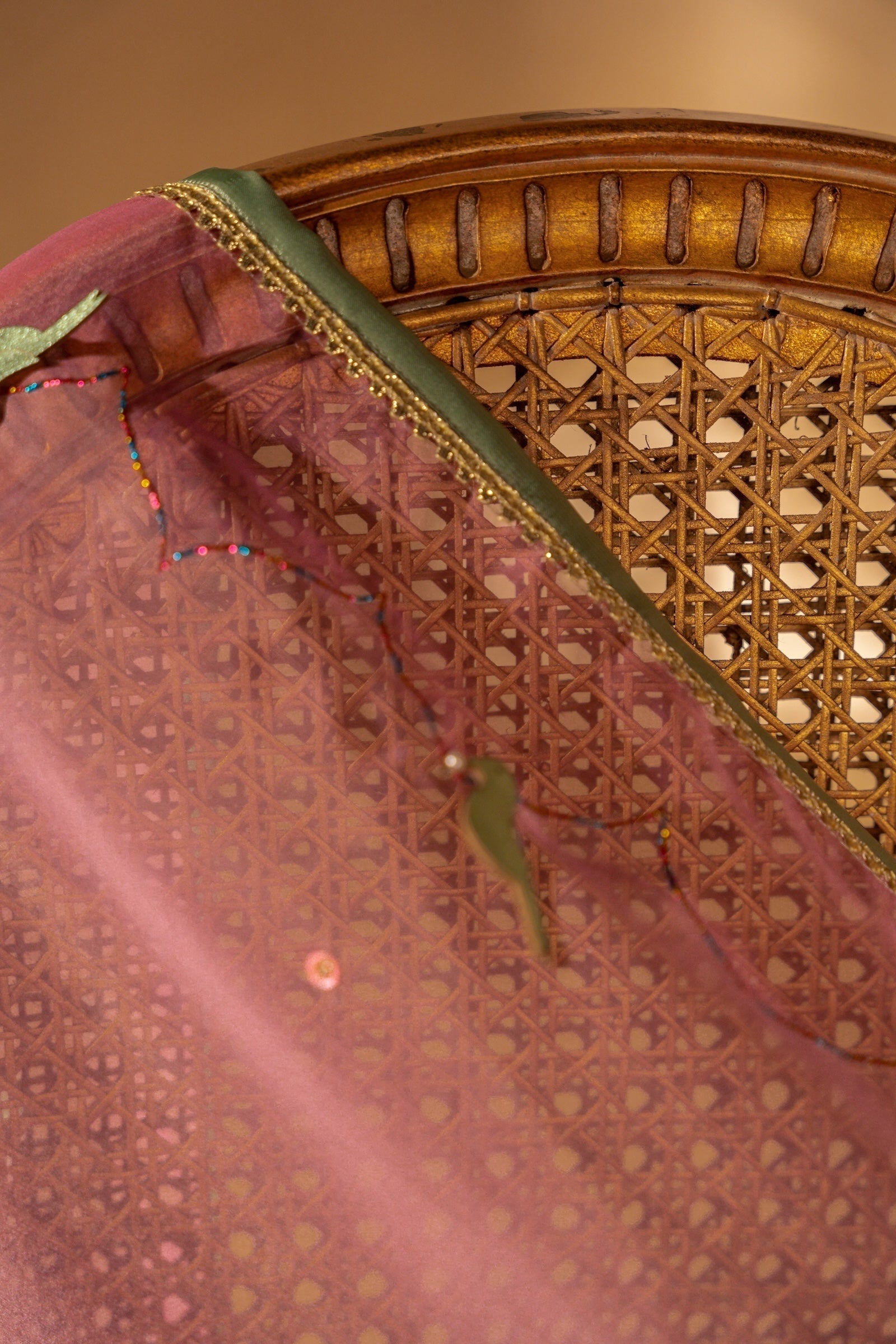 Buy Baraadari Shawl Online - Vashah Handcrafted Shawl - Shopping Karado