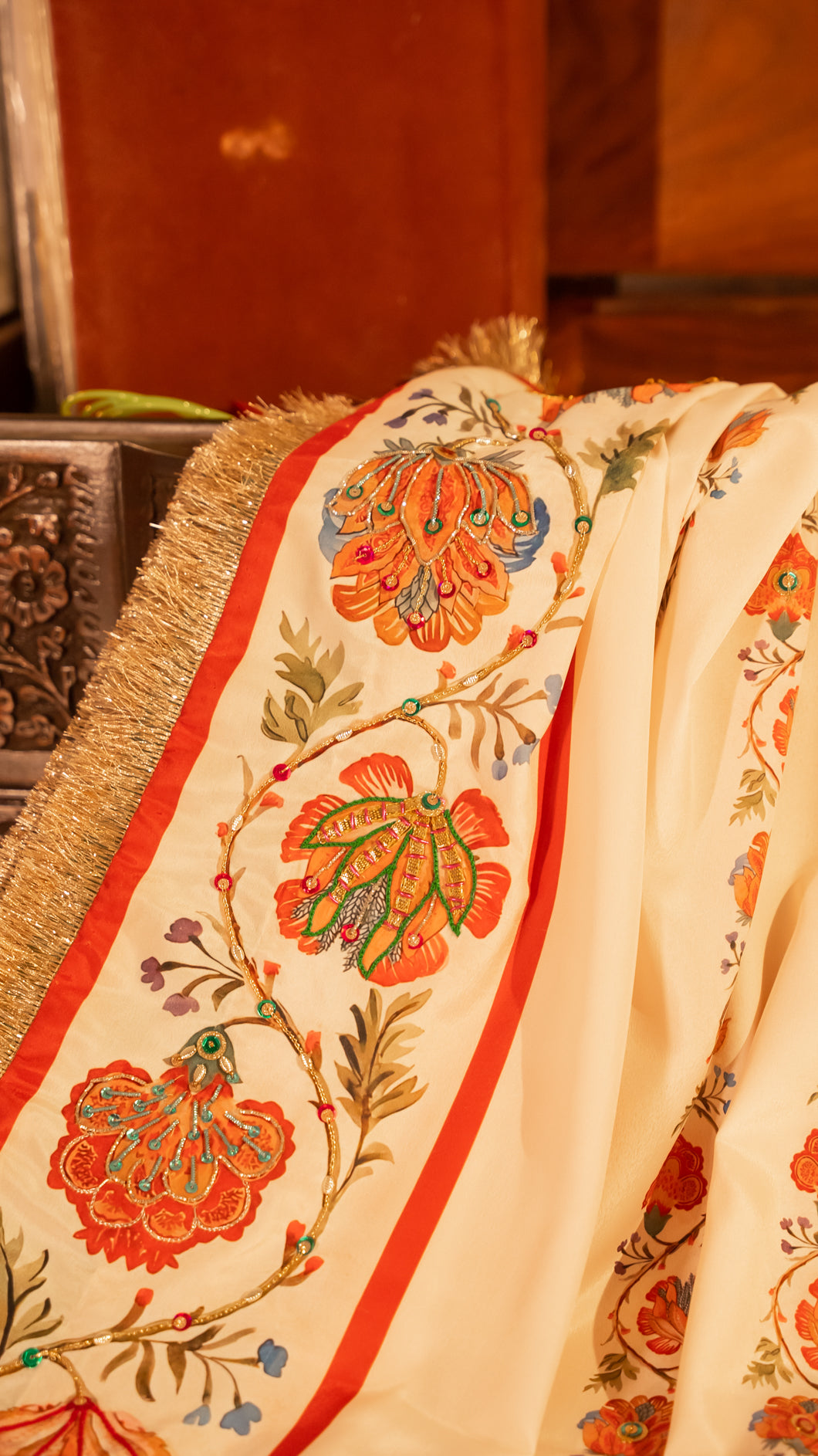 Vashah Amar - Hand Embroidered Raw Silk Shawl - Shopping Karado