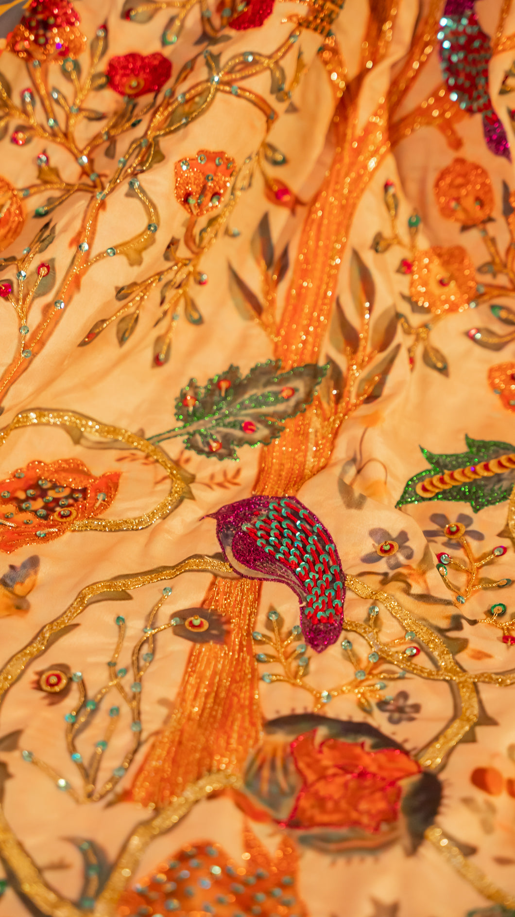 Vashah Baagh-II - Hand Embroidered Raw Silk Shawl - Shopping Karado