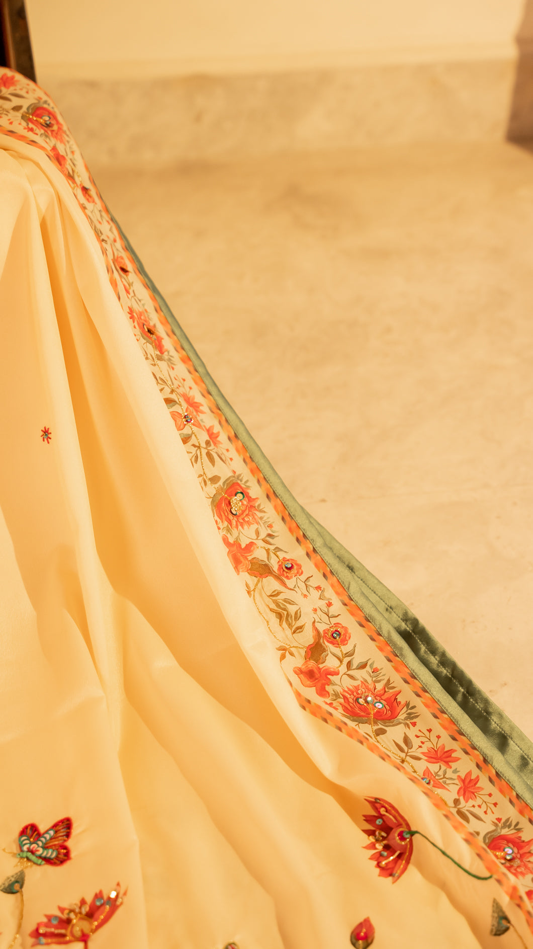 Mehraab Detail View - Luxury Pakistani Shawl - shoppingkarado.com