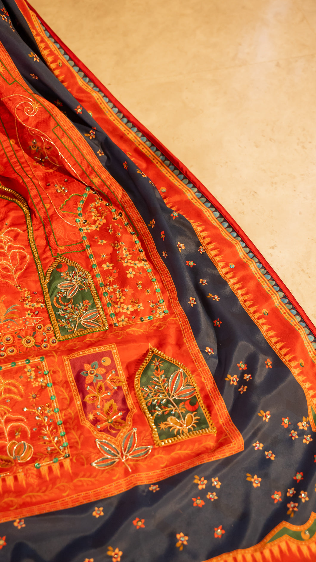 Vashah Saawan - Hand Embroidered Raw Silk Shawl - Shopping Karado