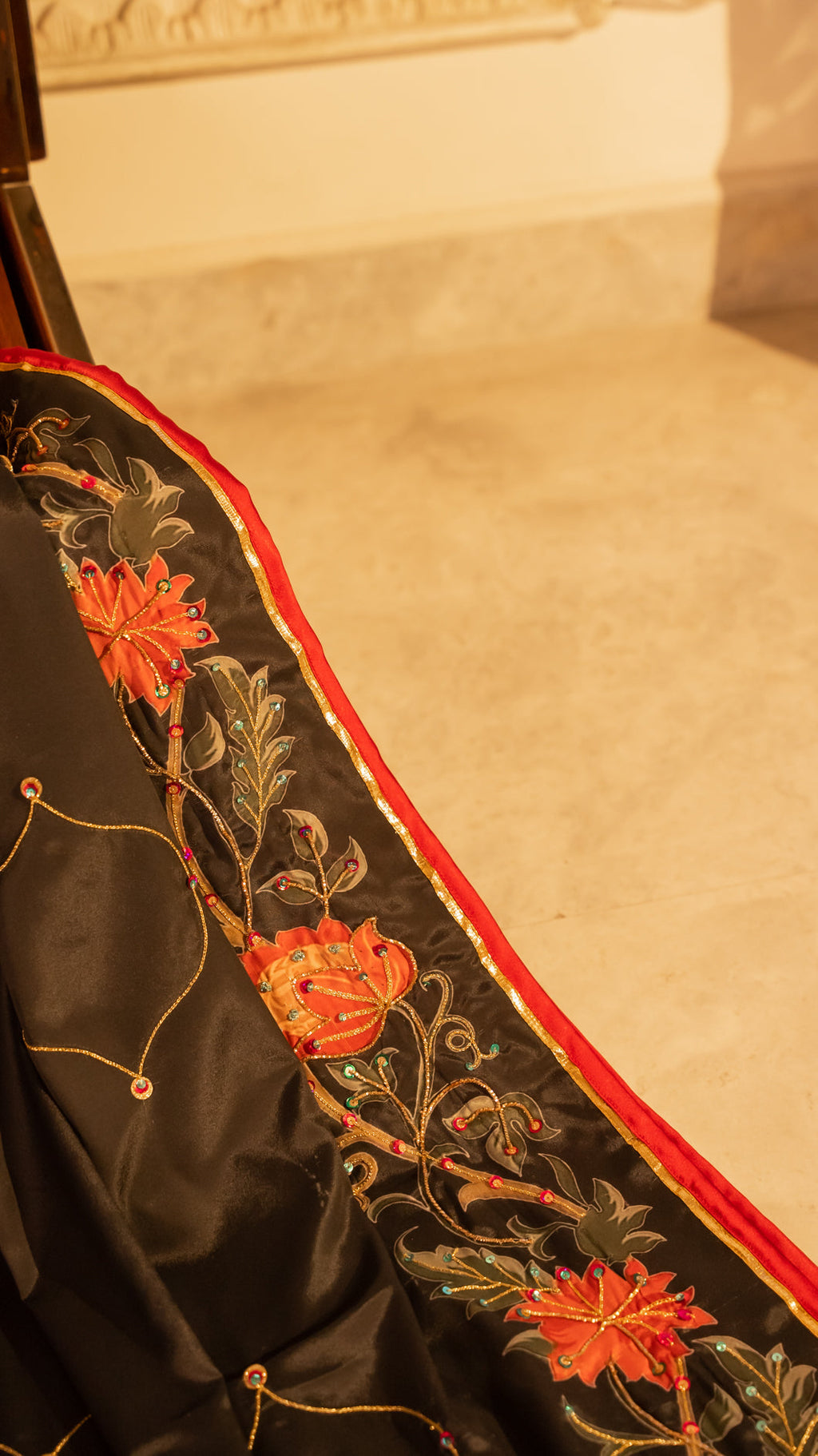 Bakht Detail View - Luxury Pakistani Shawl - shoppingkarado.com