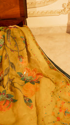 Gulnaar Detail View - Luxury Pakistani Shawl - shoppingkarado.com