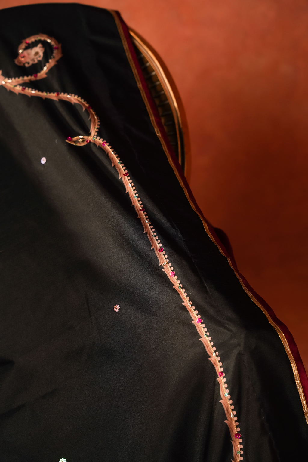 Vashah Shabaab - Hand Embroidered Raw Silk Shawl - Shopping Karado