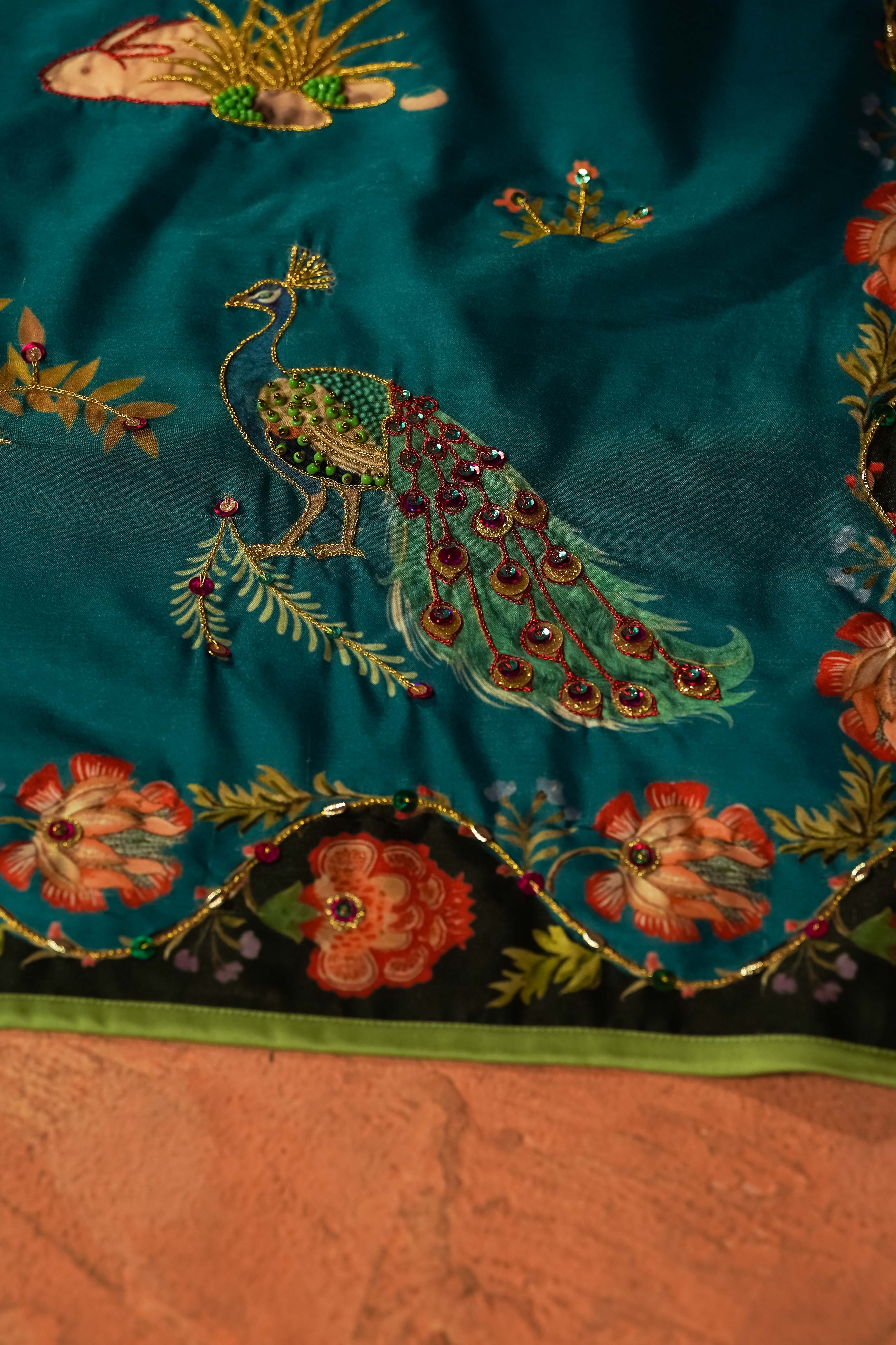 Vashah Chaman - Hand Embroidered Raw Silk Shawl - Shopping Karado