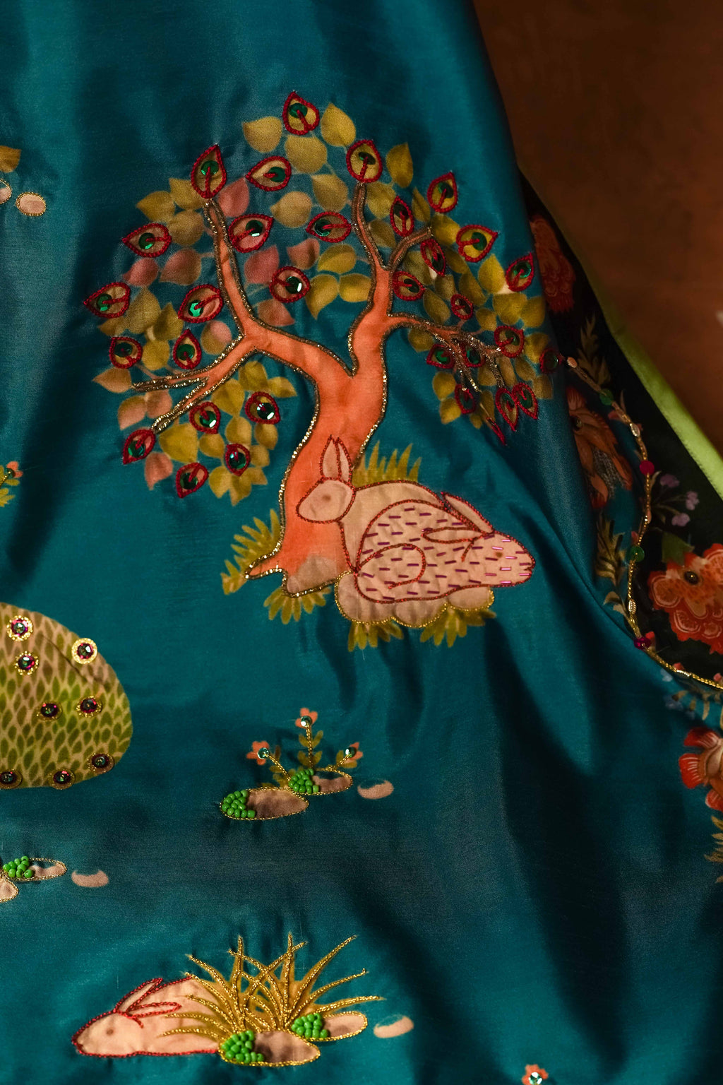 Vashah Chaman - Hand Embroidered Raw Silk Shawl - Shopping Karado