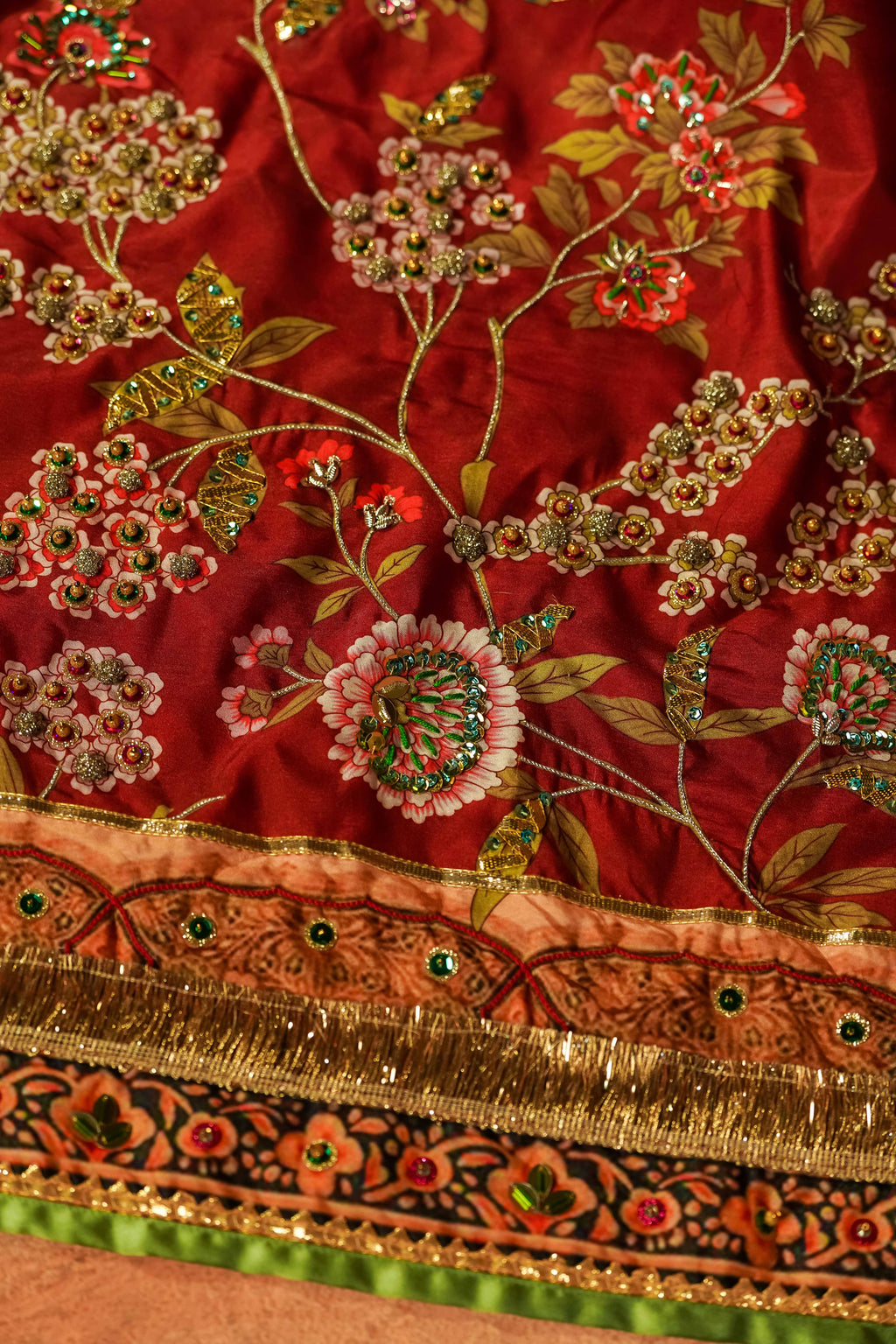 Laali Detail View - Luxury Pakistani Shawl - shoppingkarado.com