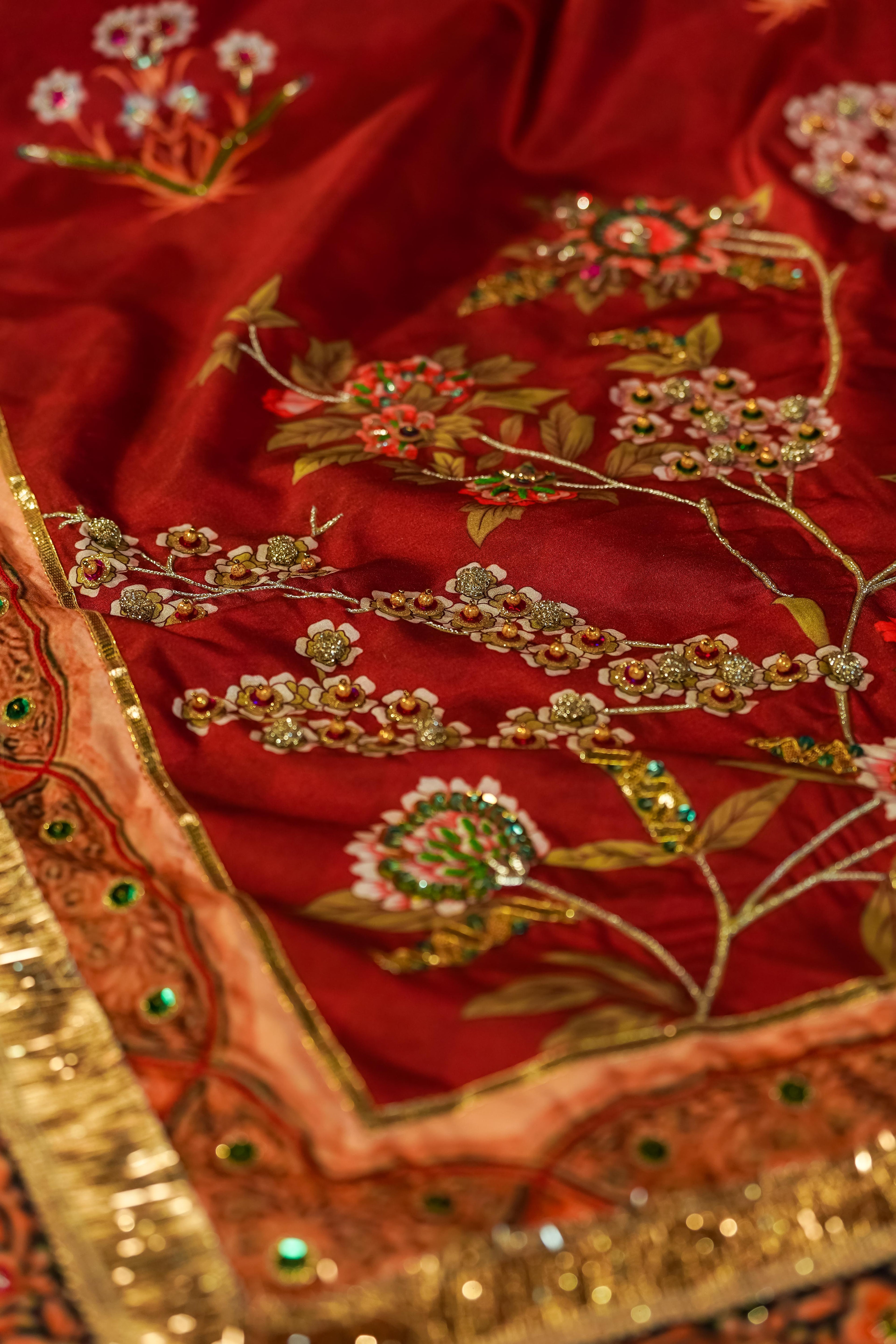 Laali Detail View - Luxury Pakistani Shawl - shoppingkarado.com