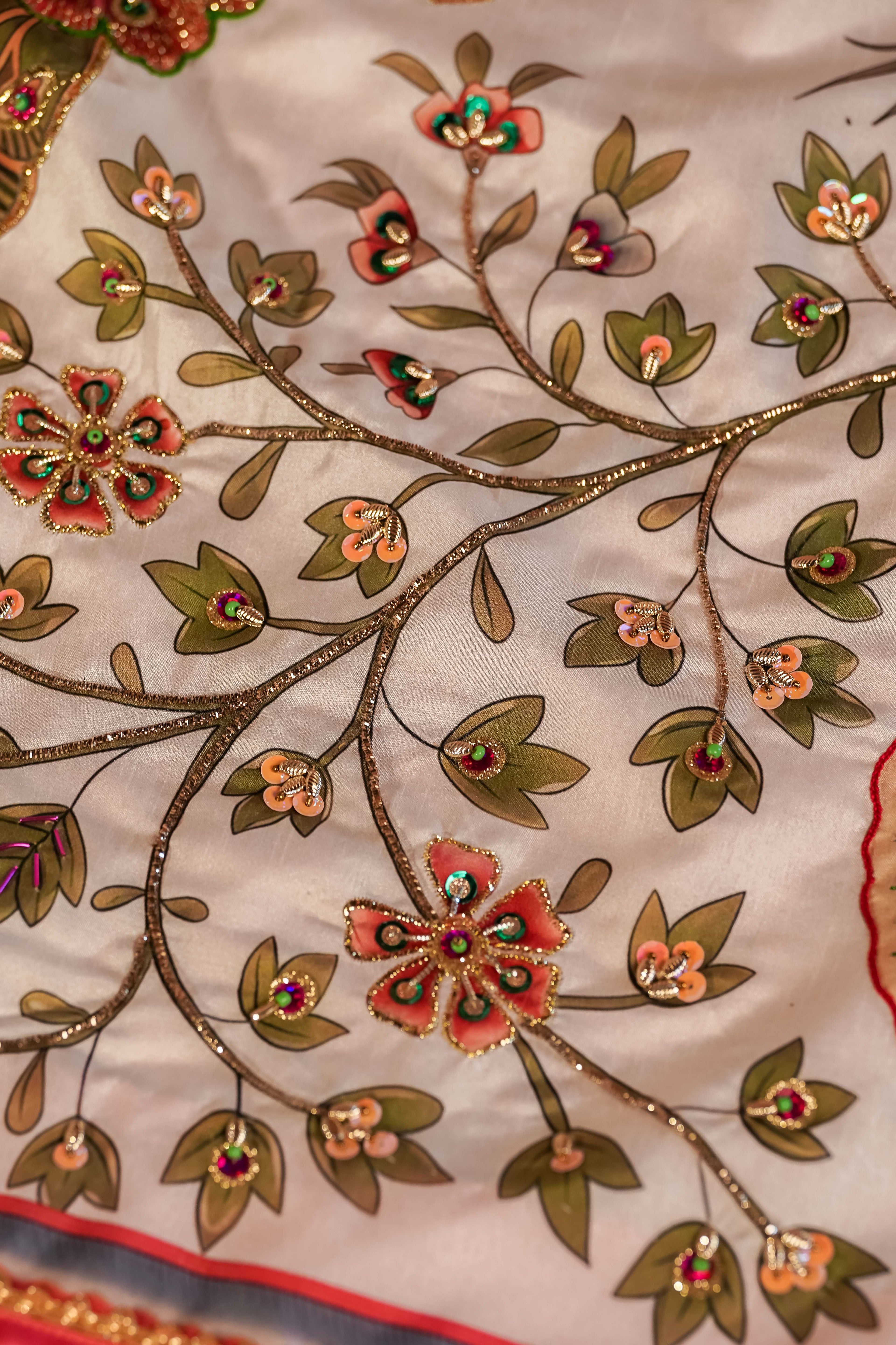 Vashah Tree of Life - Hand Embroidered Raw Silk Shawl - Shopping Karado
