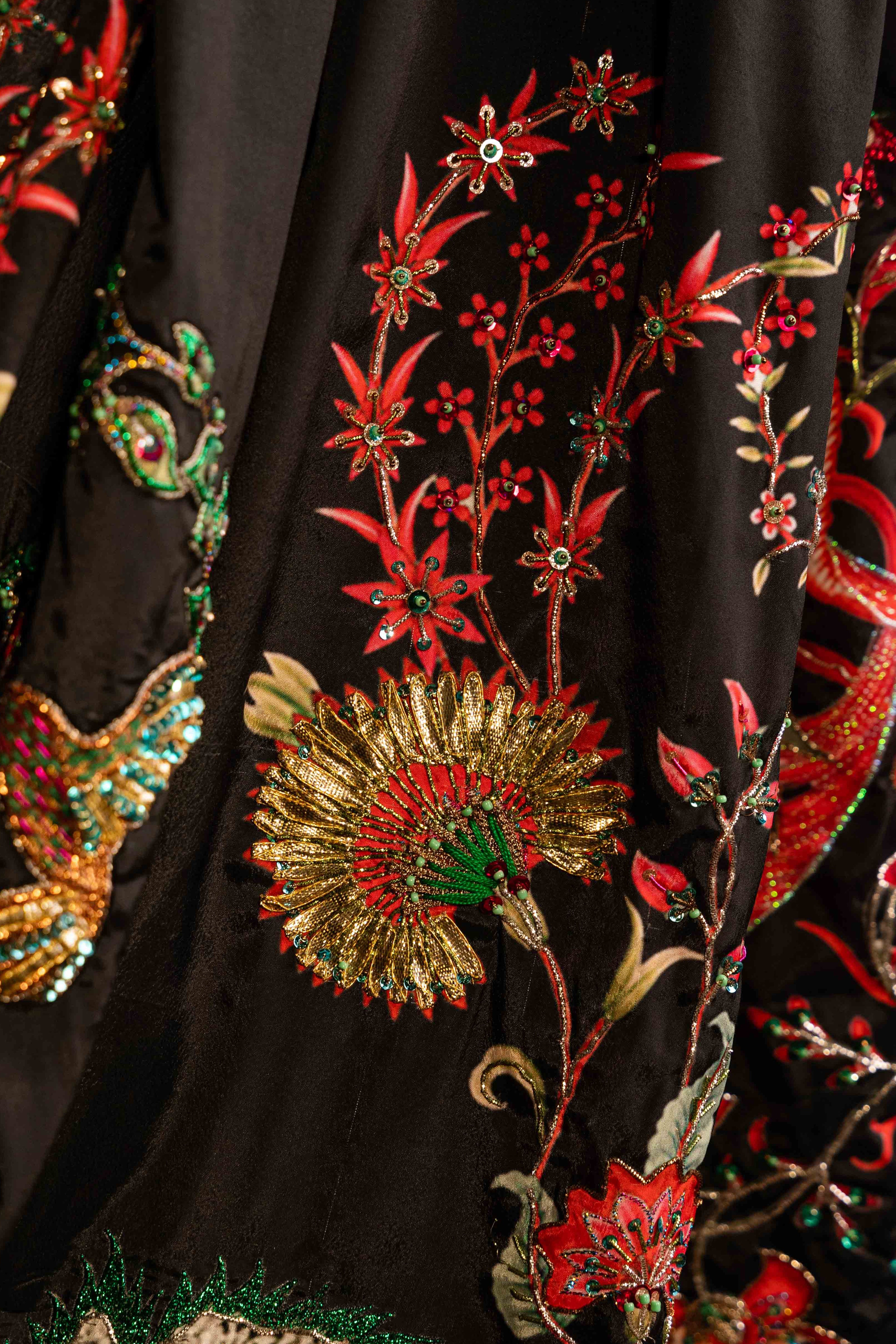 Sitara - Handcrafted Raw Silk Shawl by Vashah - Shopping Karado