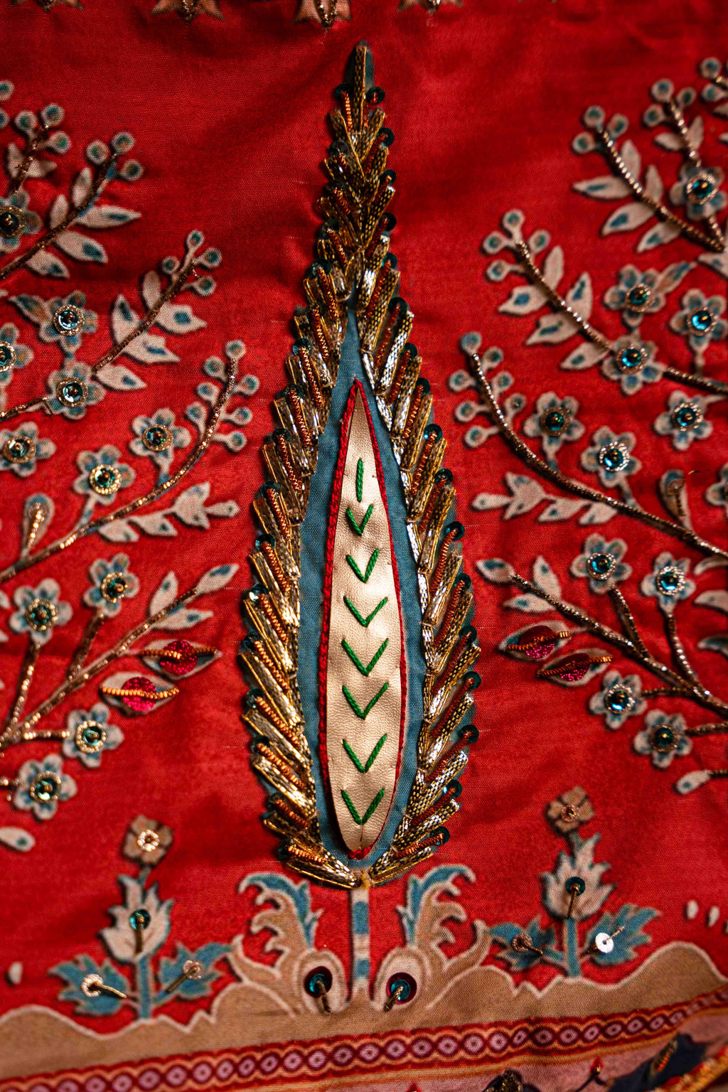Buy Rangreza Online - Vashah Handcrafted Shawl - Shopping Karado