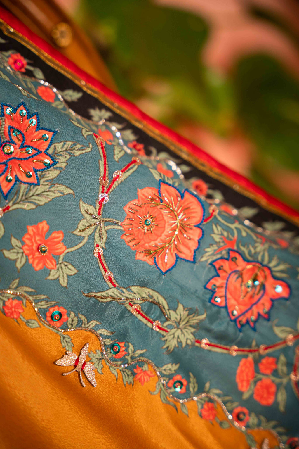 Rang Mahal Detail View - Luxury Pakistani Shawl - shoppingkarado.com