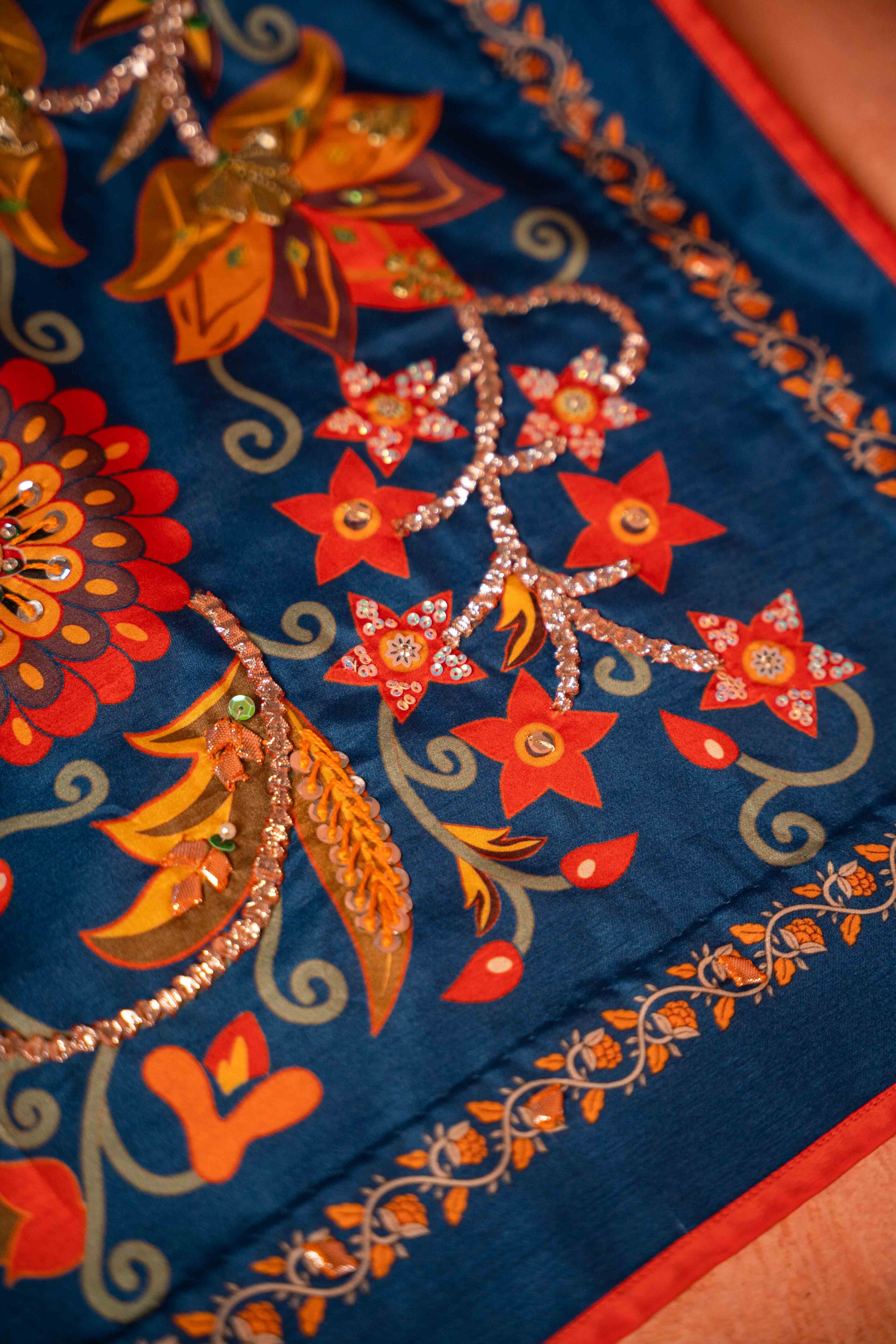 Sabaa Detail View - Luxury Pakistani Shawl - shoppingkarado.com