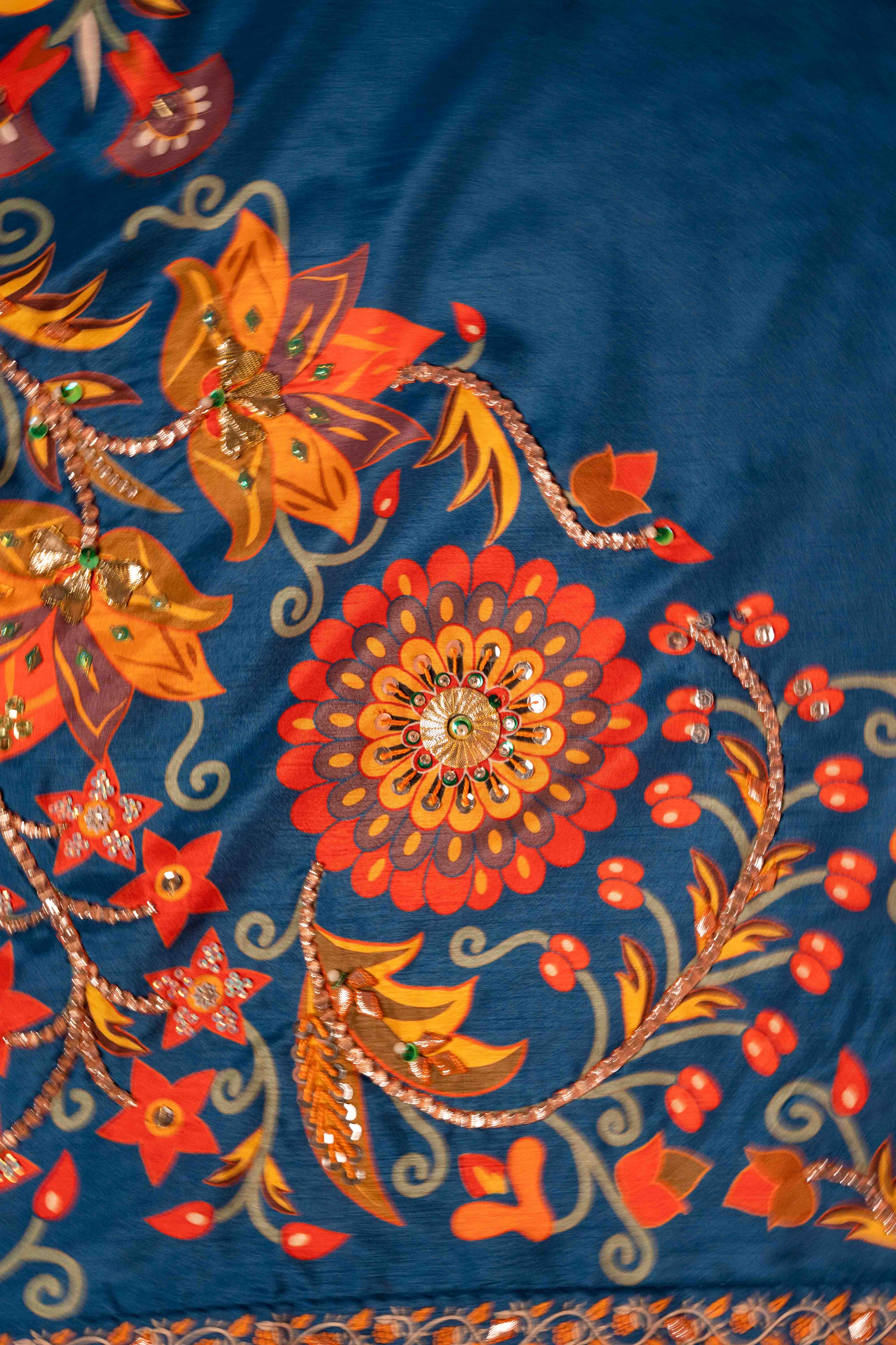 Vashah Sabaa - Hand Embroidered Raw Silk Shawl - Shopping Karado