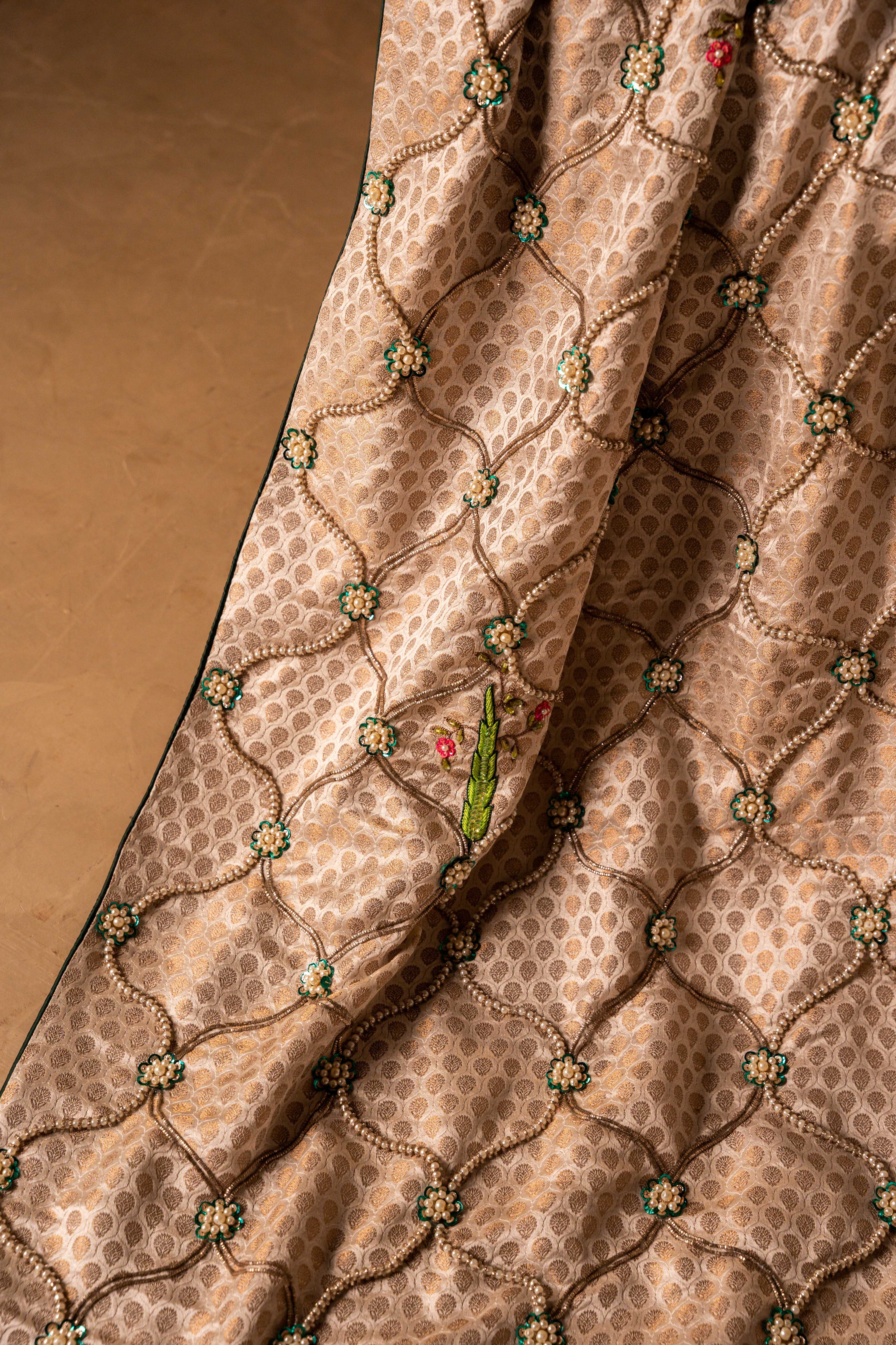 Buy Kalamkaar - Shawl (Green) Online - Vashah Handcrafted Shawl - Shopping Karado