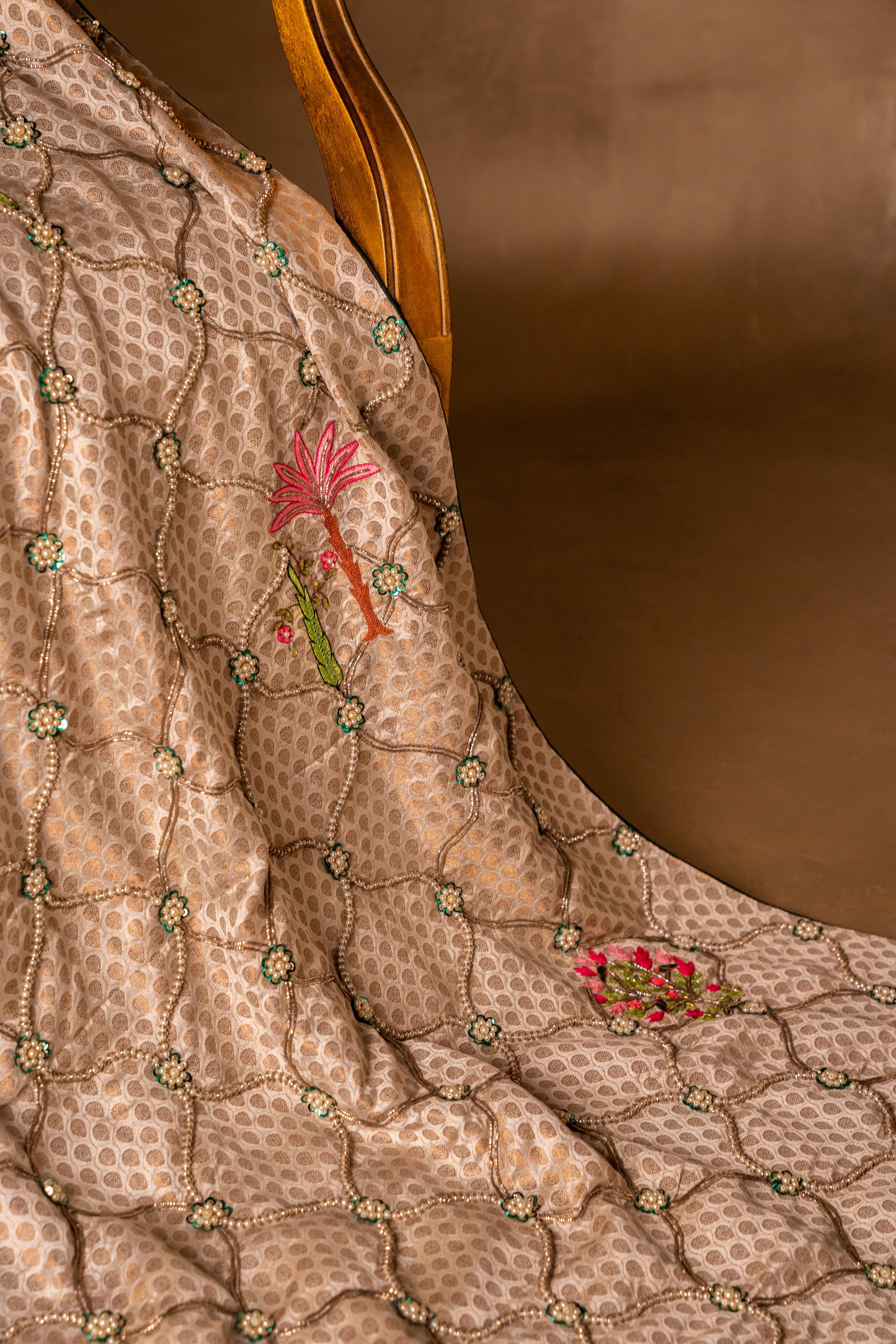 Kalamkaar - Shawl (Green) - Handcrafted Silk Shawl by Vashah - Shopping Karado