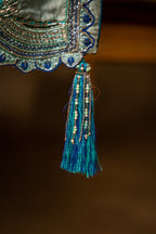 Vashah Jal Tassels - Hand Embroidered Luxury Fabric Shawl - Shopping Karado