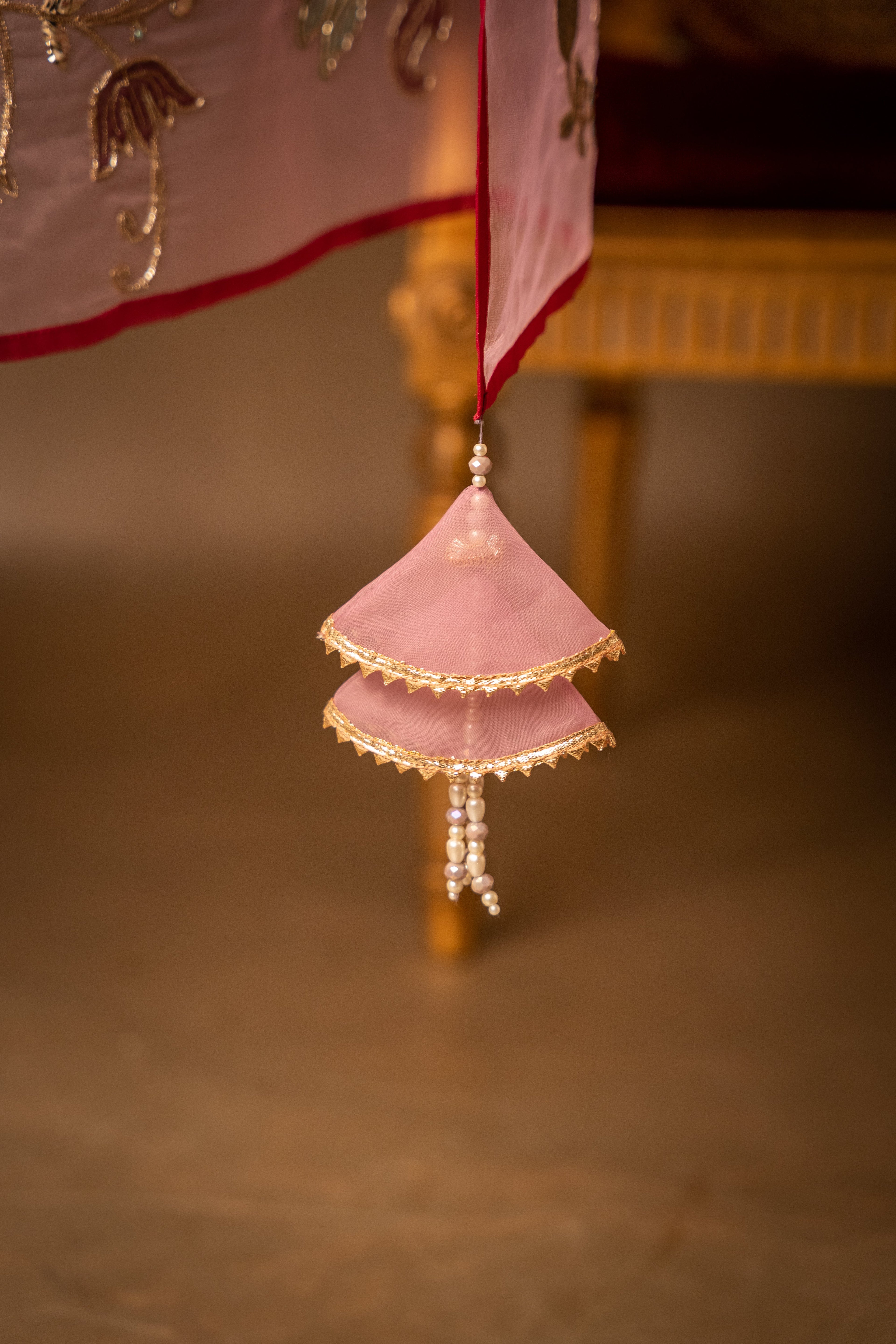 Baraadari Tassels - Handcrafted Luxury Fabric Shawl by Vashah - Shopping Karado