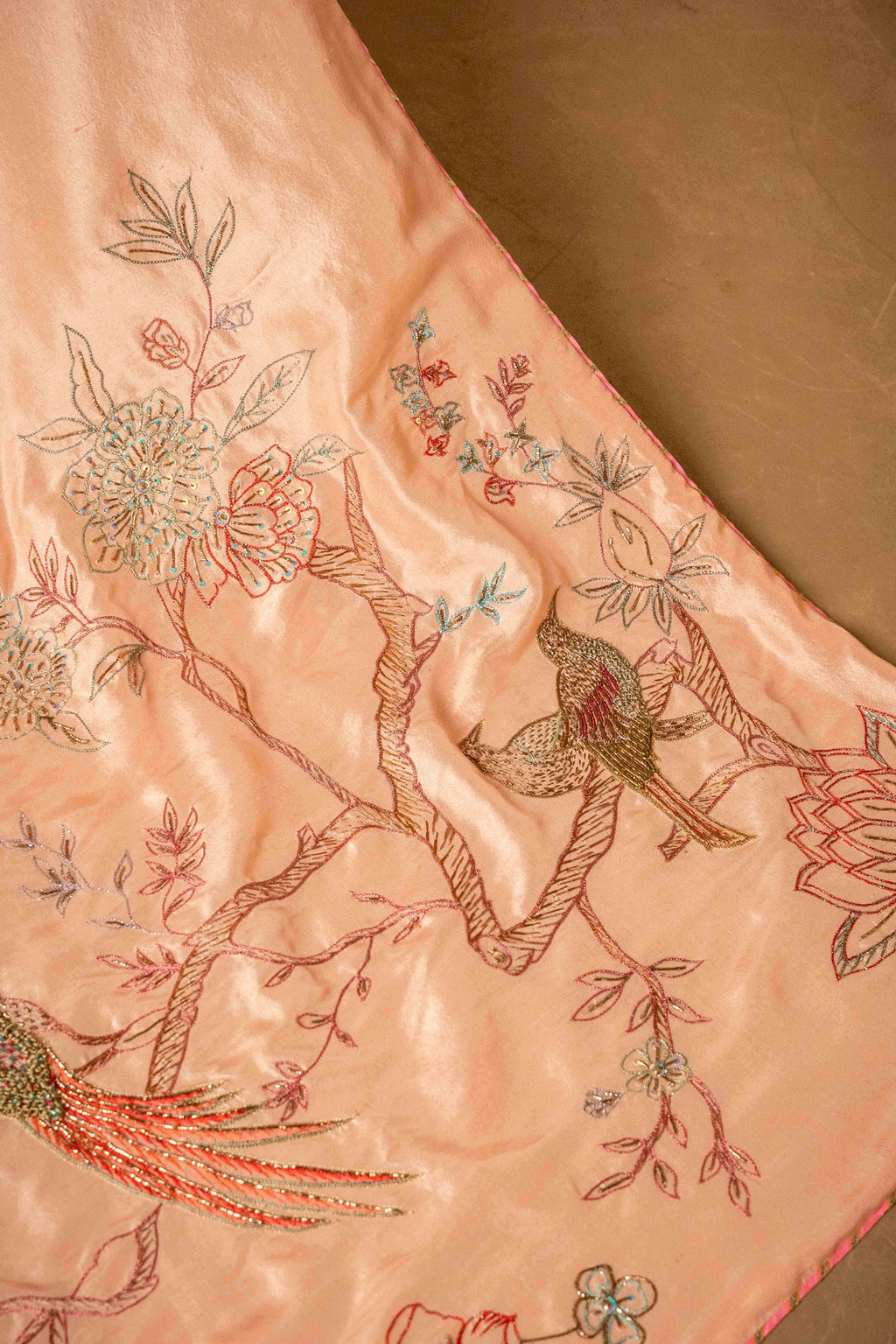 Buy Fakhta Online - Vashah Handcrafted Shawl - Shopping Karado