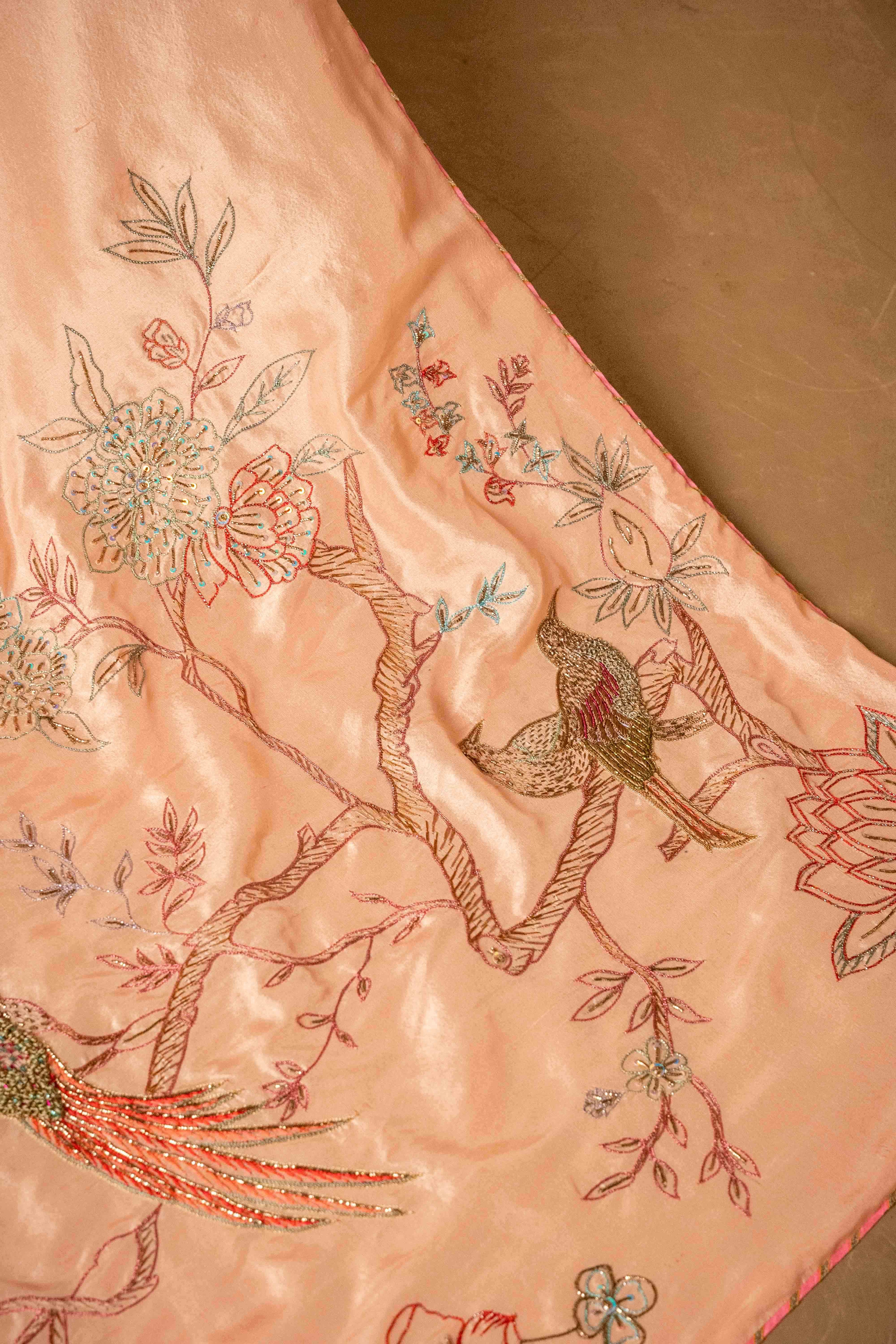 Buy Fakhta Online - Vashah Handcrafted Shawl - Shopping Karado