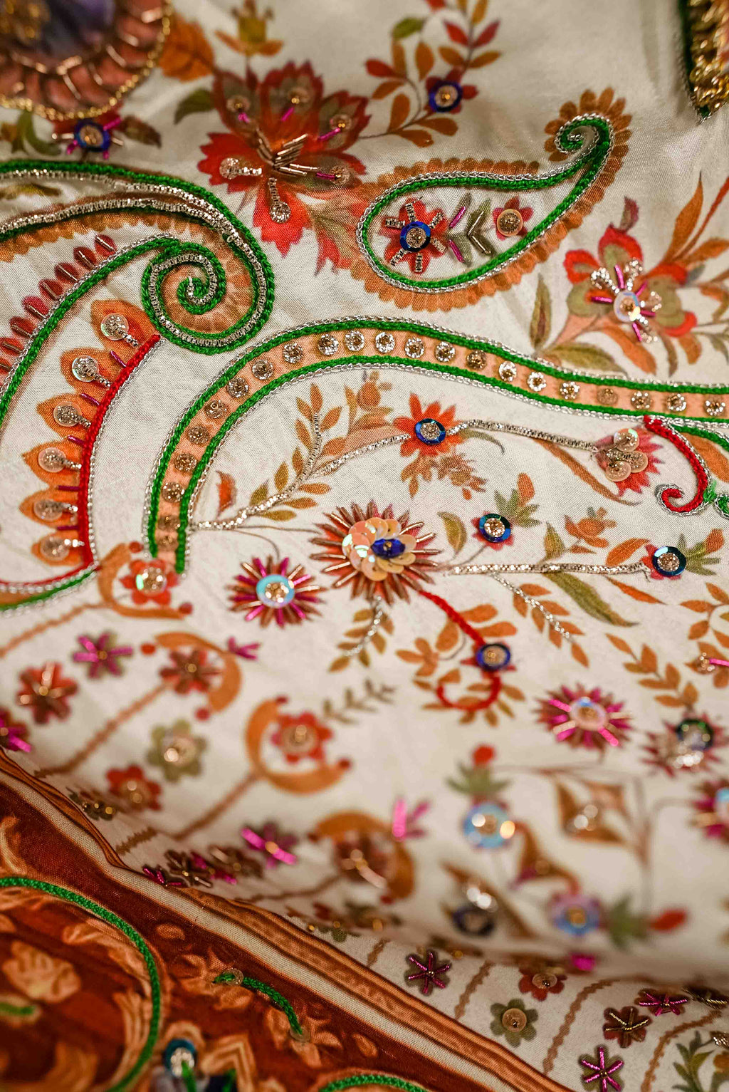 Amaranth Bagh Detail View - Luxury Pakistani Shawl - shoppingkarado.com