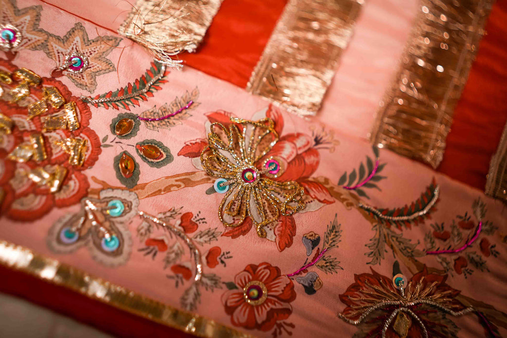 Maah e Gul - Handcrafted Raw Silk Shawl by Vashah - Shopping Karado