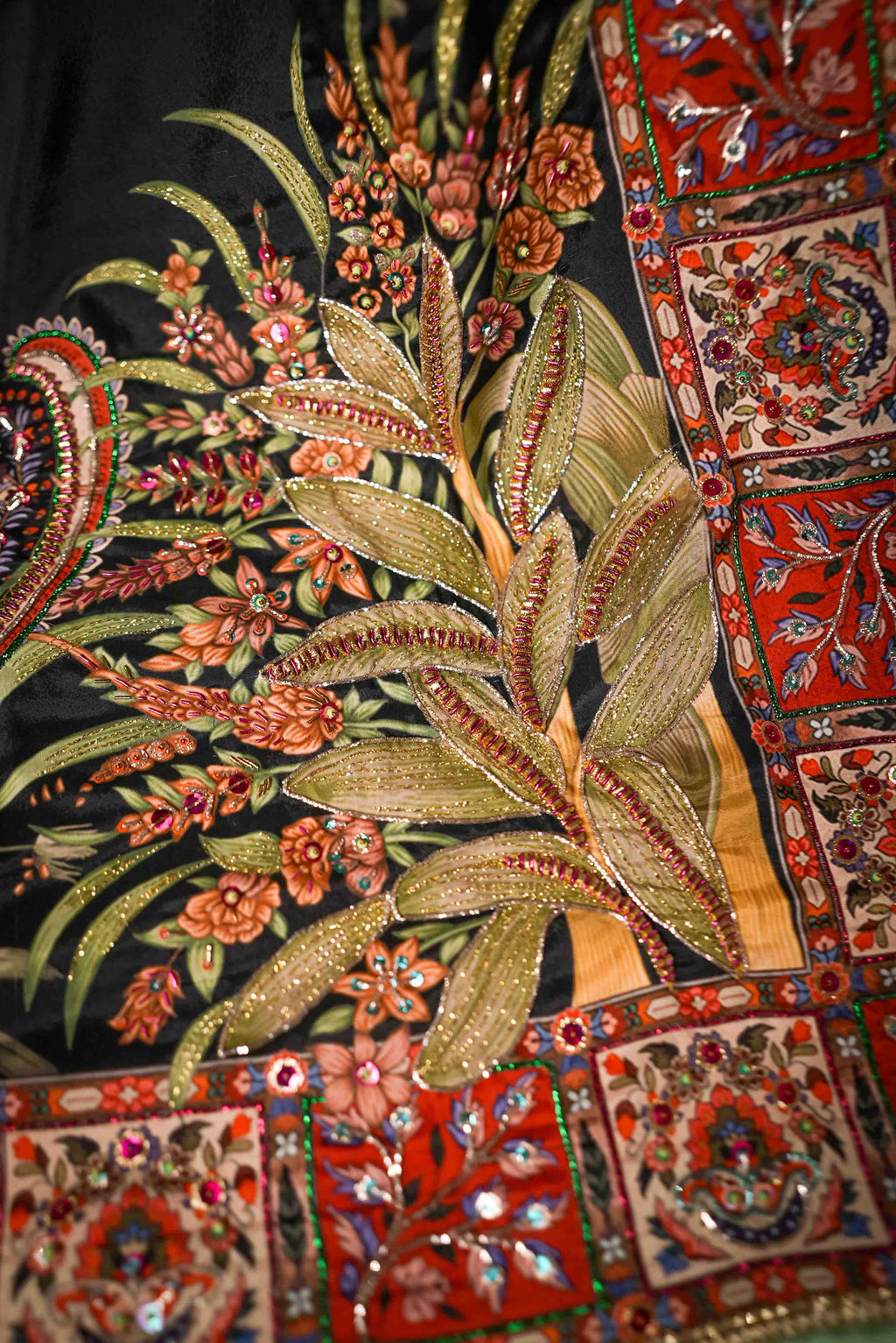 Shabnam Detail View - Luxury Pakistani Shawl - shoppingkarado.com
