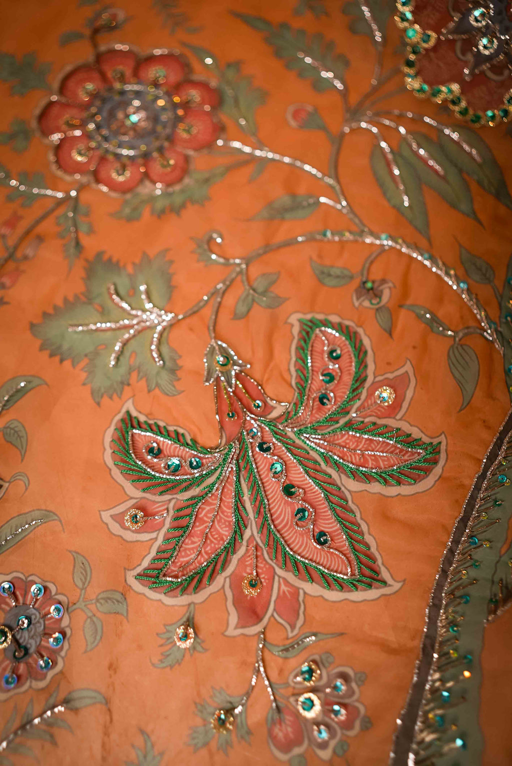 Vashah Noor e Rohini - Hand Embroidered Organza Shawl - Shopping Karado