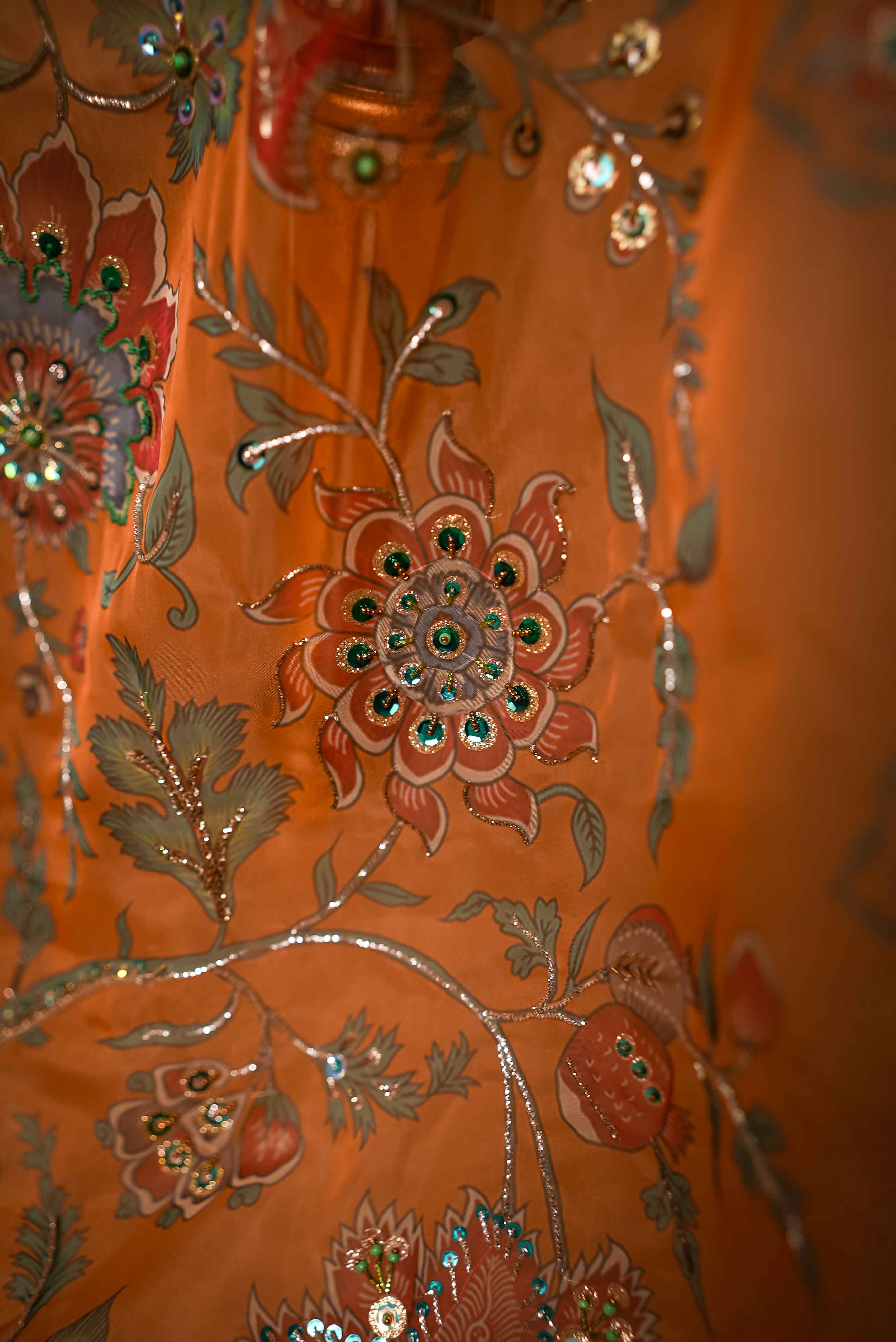 Noor e Rohini Detail View - Luxury Pakistani Shawl - shoppingkarado.com