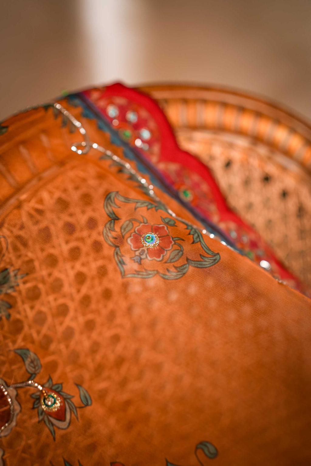 Vashah Noor e Rohini - Hand Embroidered Organza Shawl - Shopping Karado