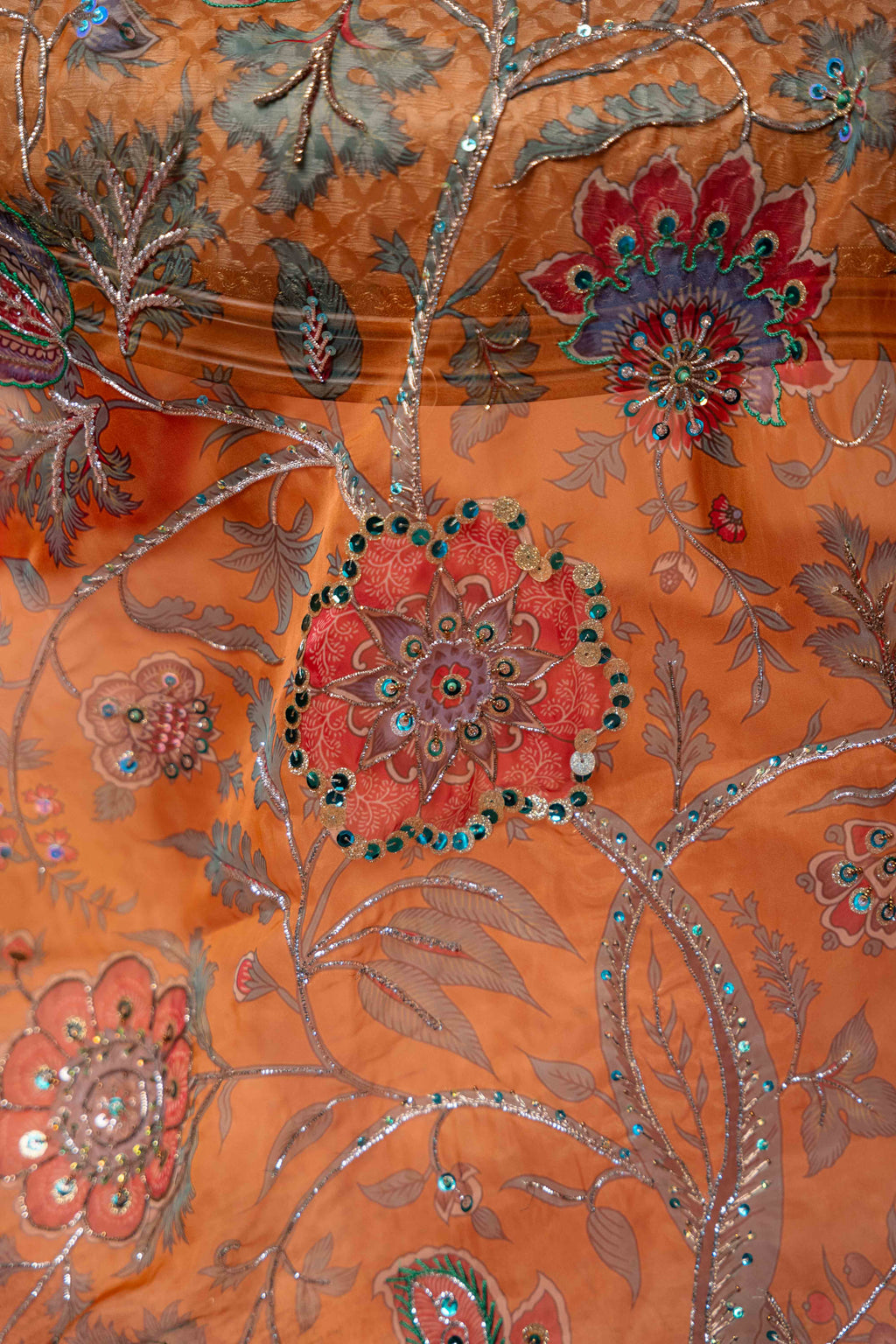 Buy Noor e Rohini Online - Vashah Handcrafted Shawl - Shopping Karado