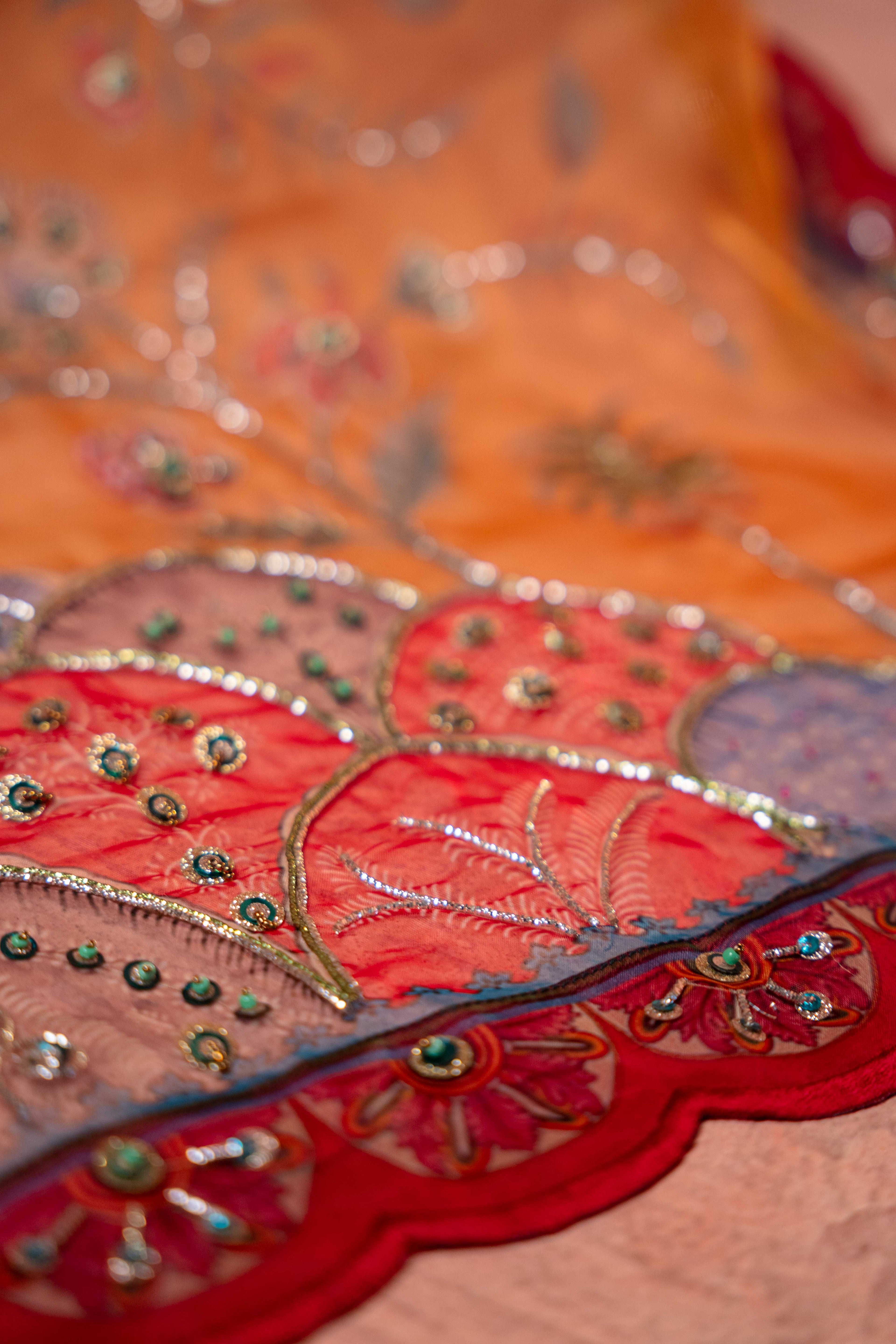 Vashah Noor e Rohini - Hand Embroidered Organza Shawl - Shopping Karado