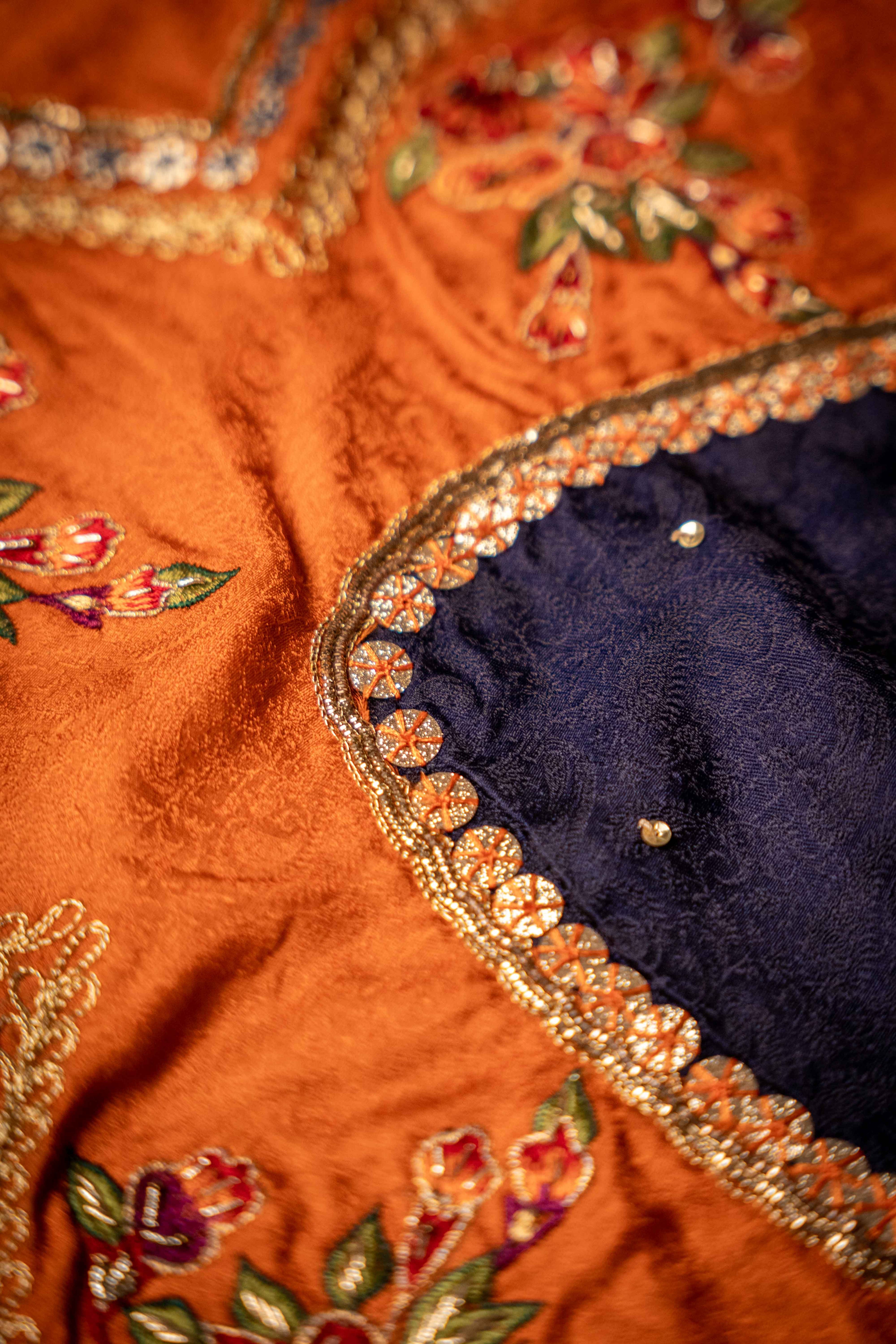 Vashah Nafees - Hand Embroidered Silk Shawl - Shopping Karado