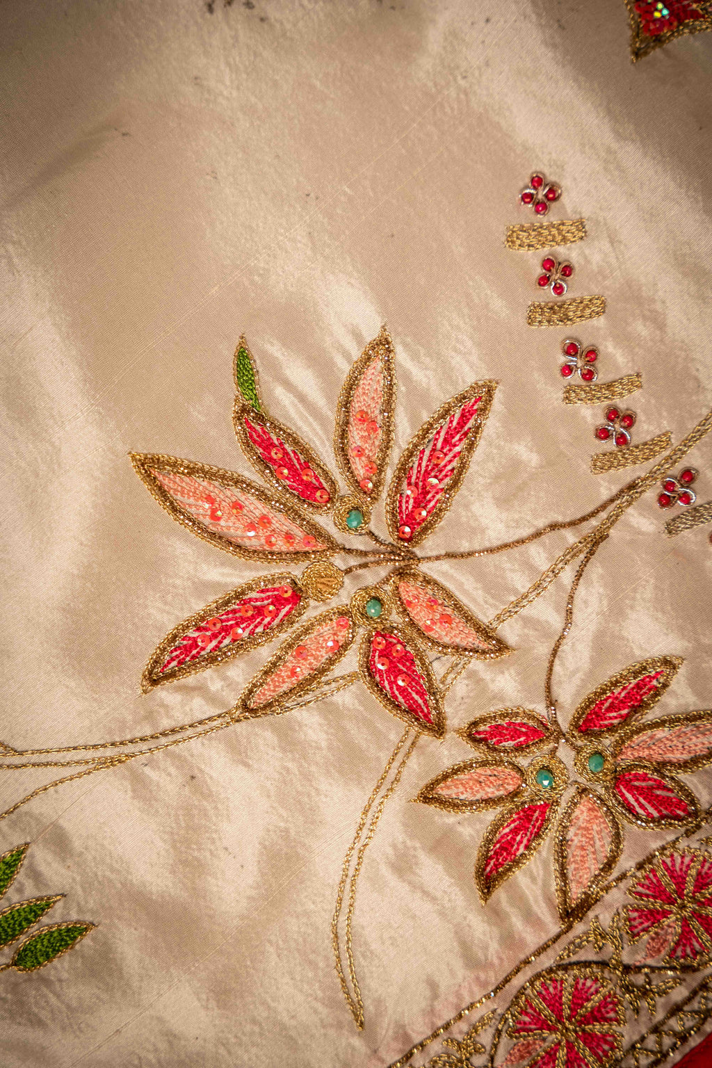 Buy Chintz White Online - Vashah Handcrafted Shawl - Shopping Karado